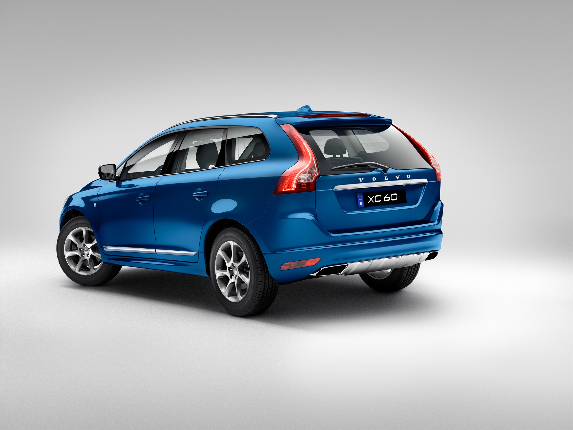 Volvo XC60 Ocean Race Limited Edition photo #2