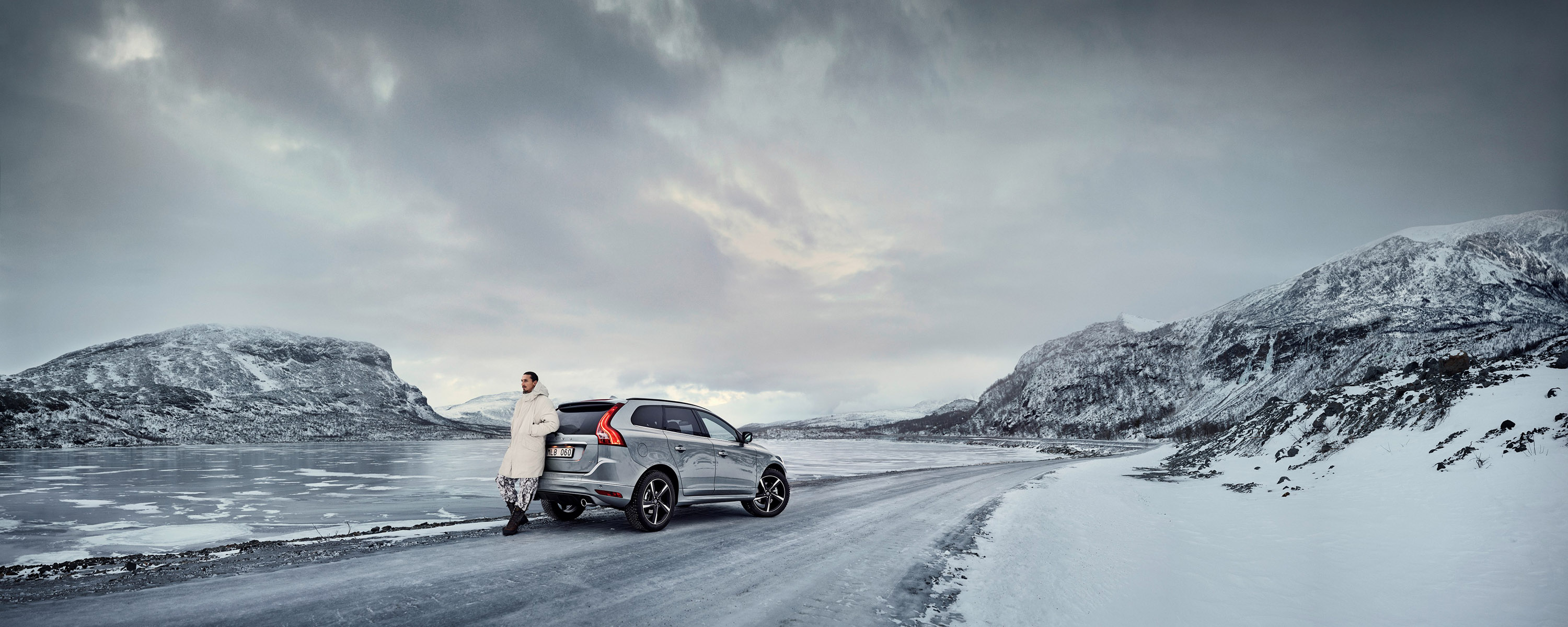 Volvo XC60 photo #16