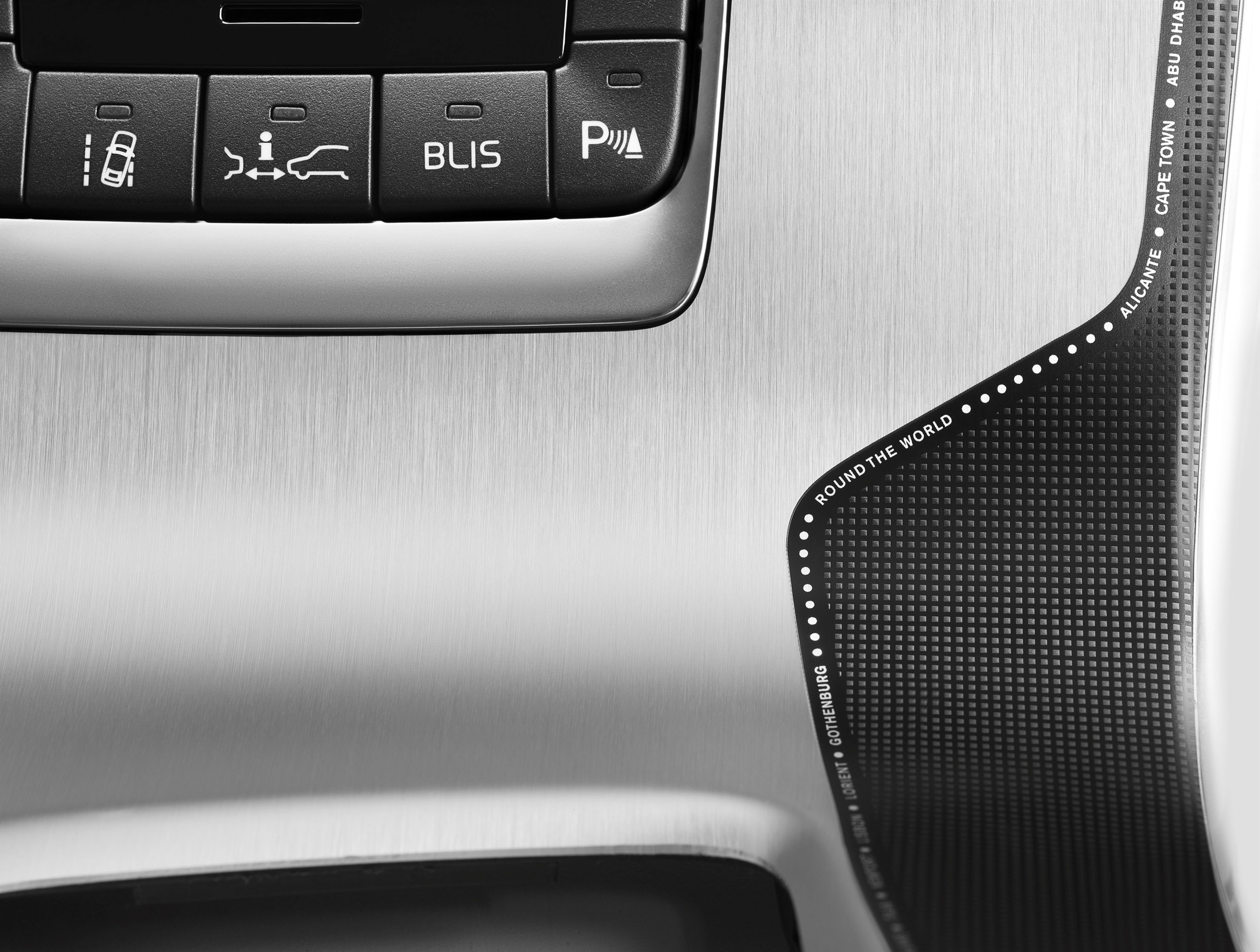 Volvo XC60 photo #23