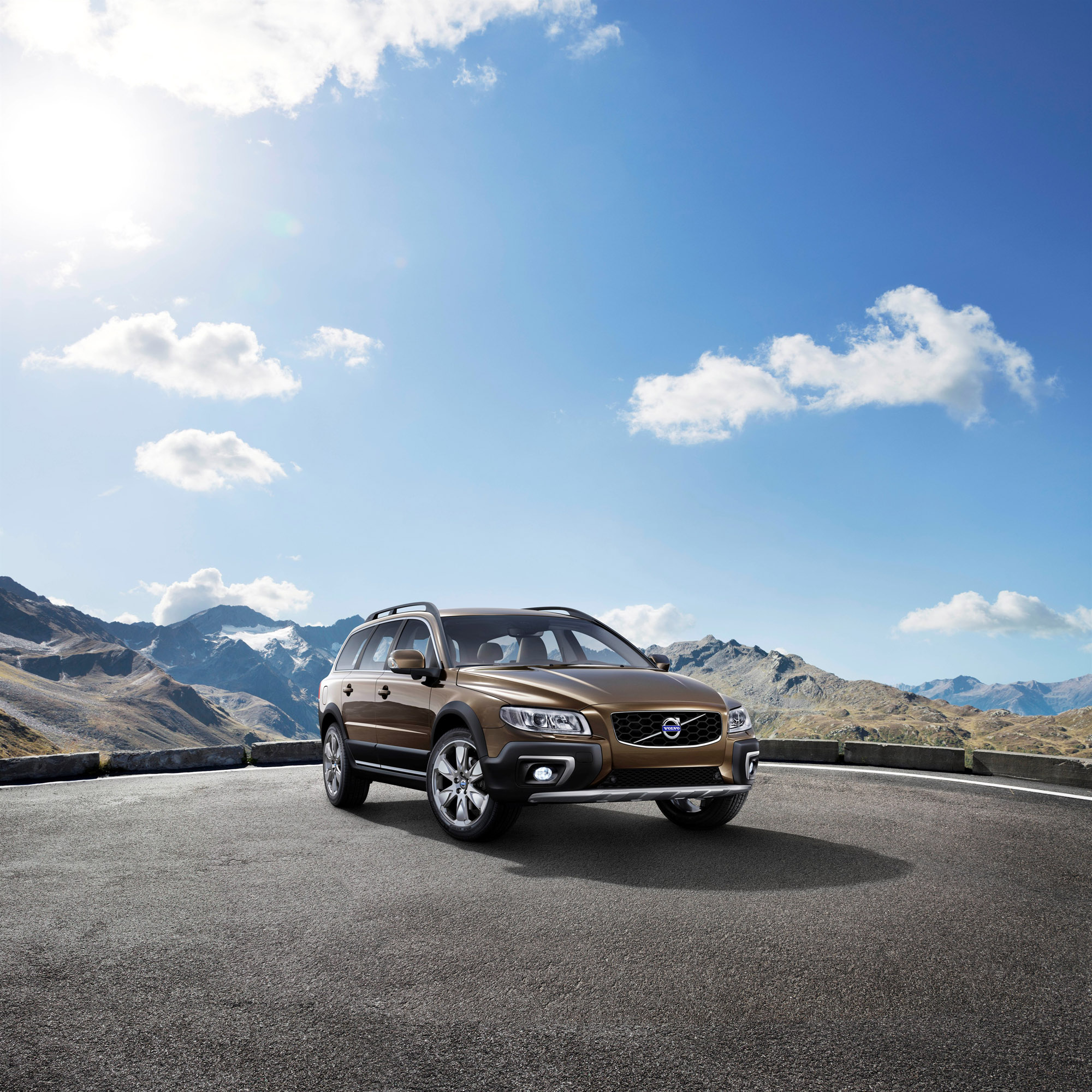 Volvo XC70 photo #1