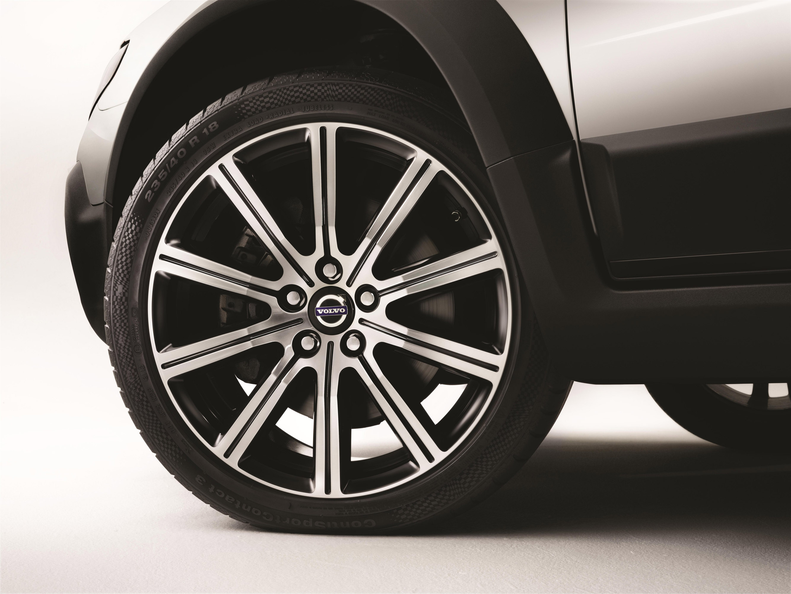Volvo XC70 photo #15