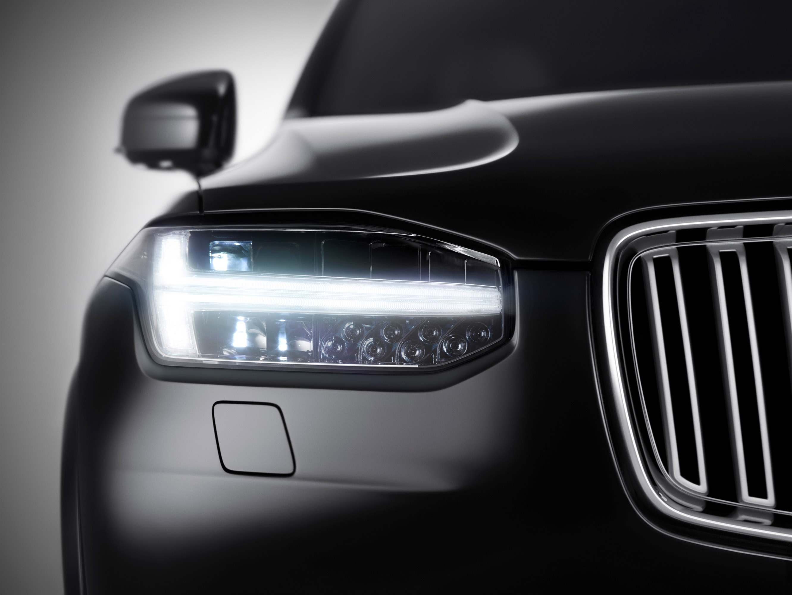 Volvo XC90 photo #40