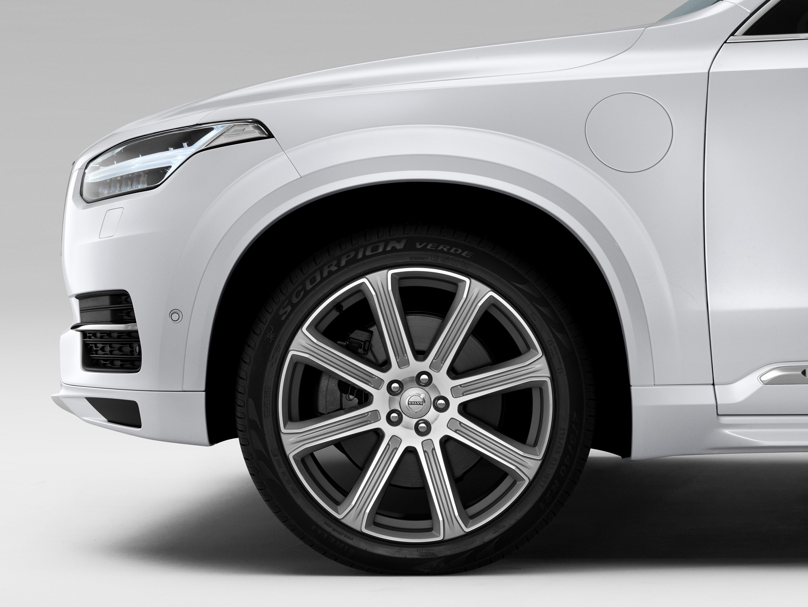 Volvo XC90 photo #41