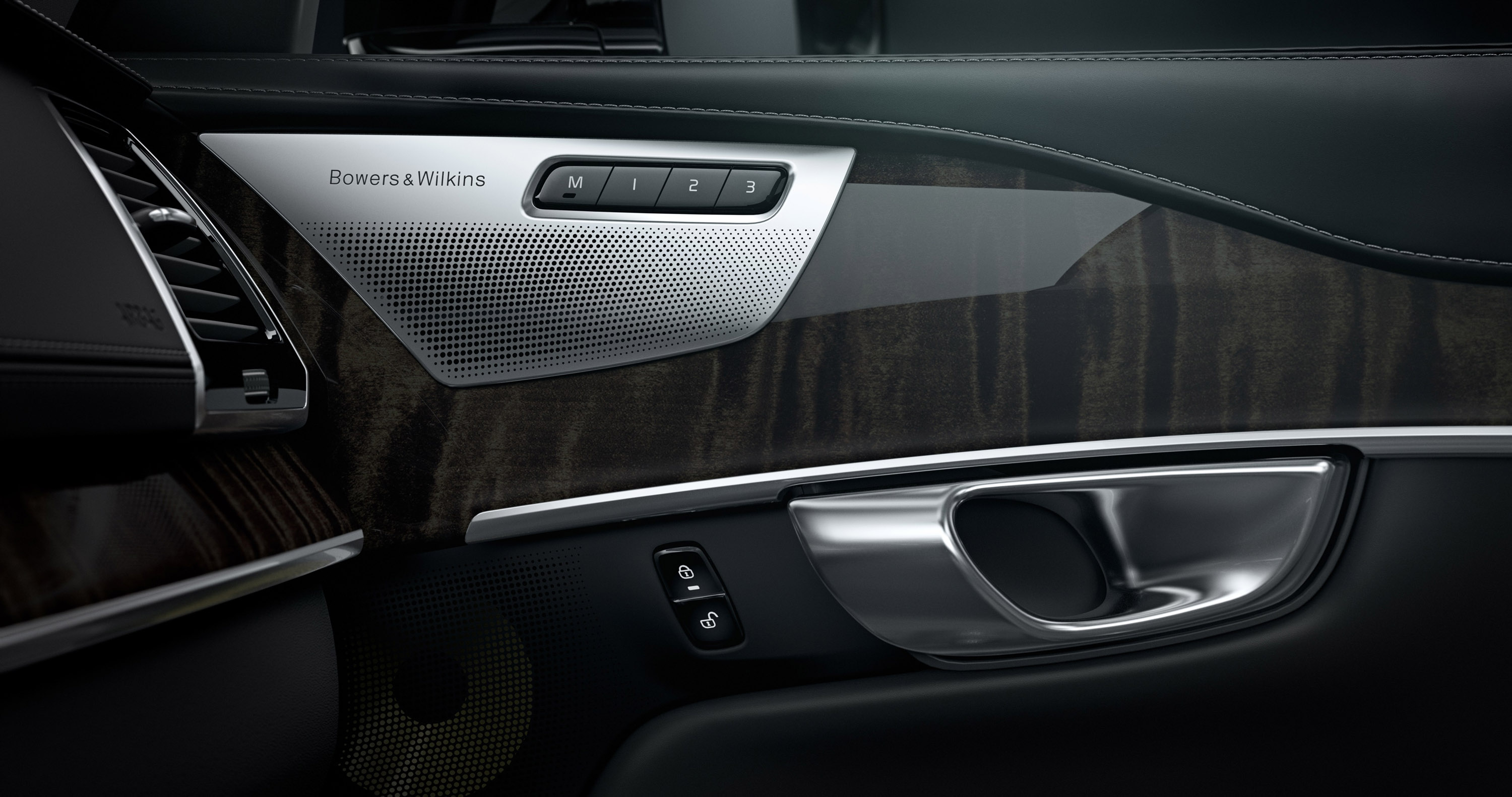 Volvo XC90 photo #63