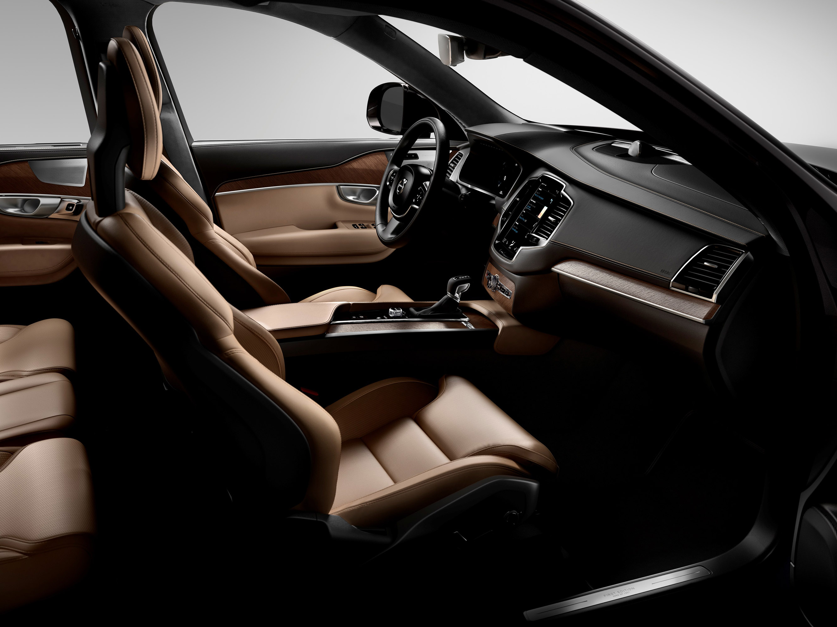 Volvo XC90 photo #81