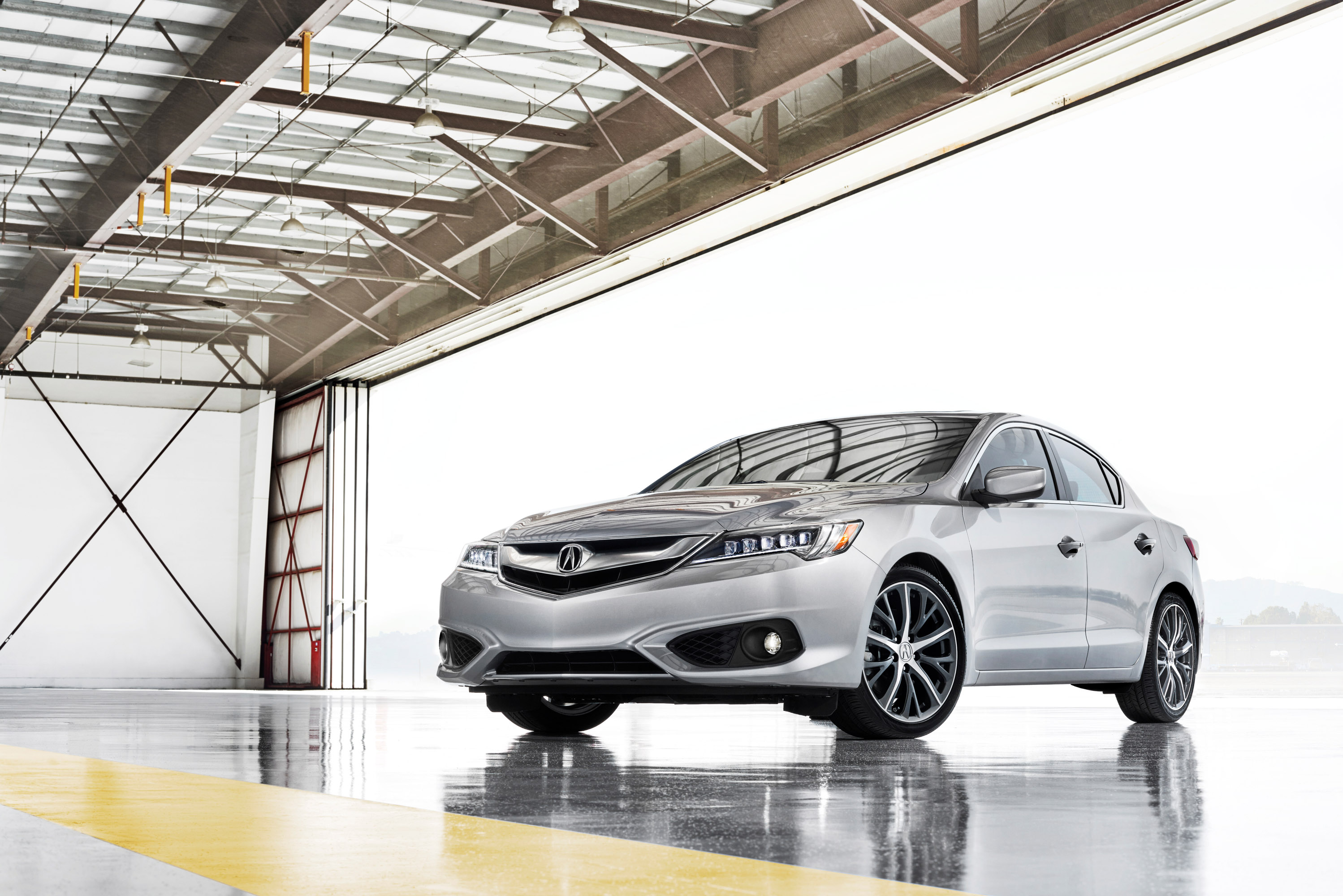 Acura ILX photo #2