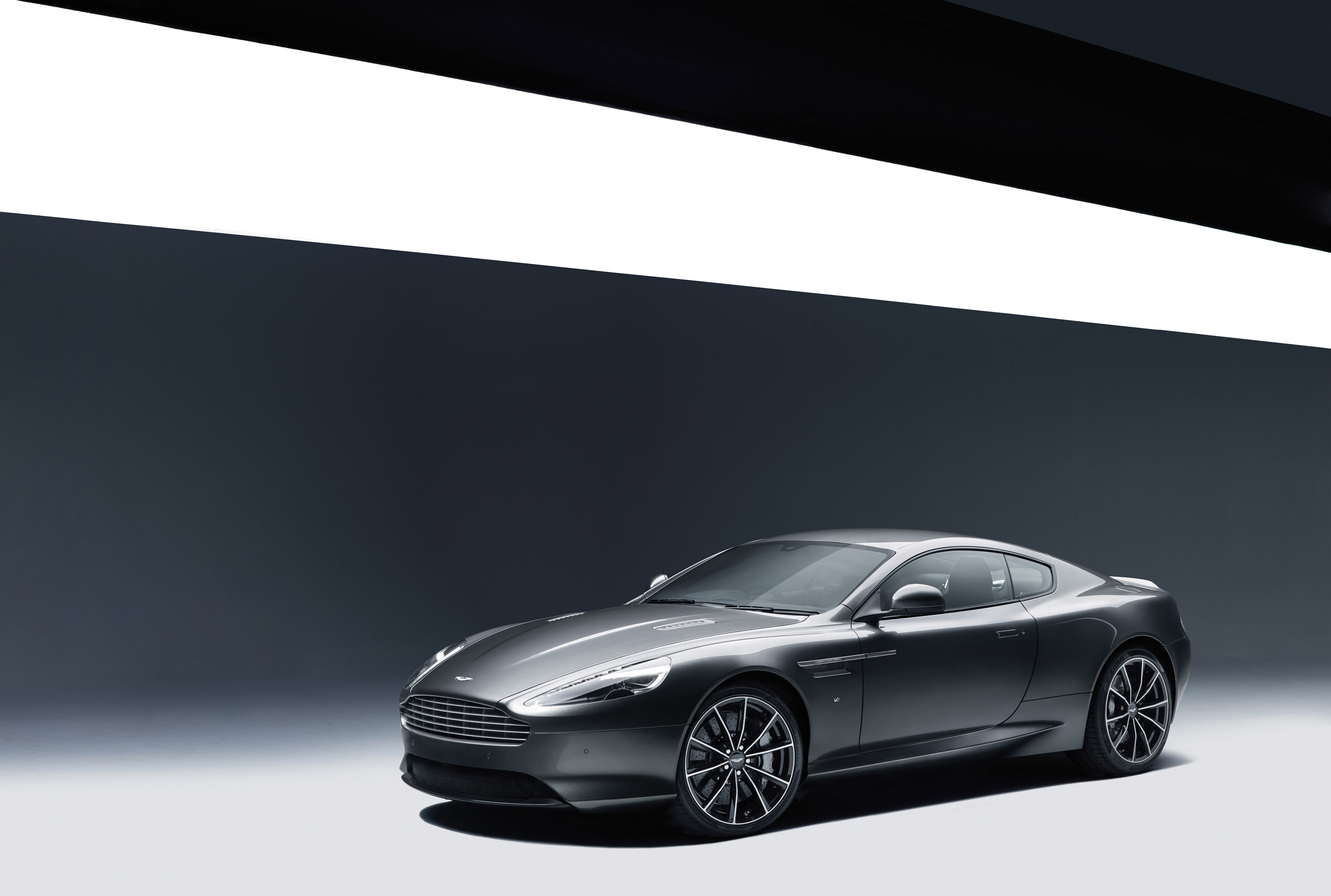 Aston Martin DB9 GT photo #2