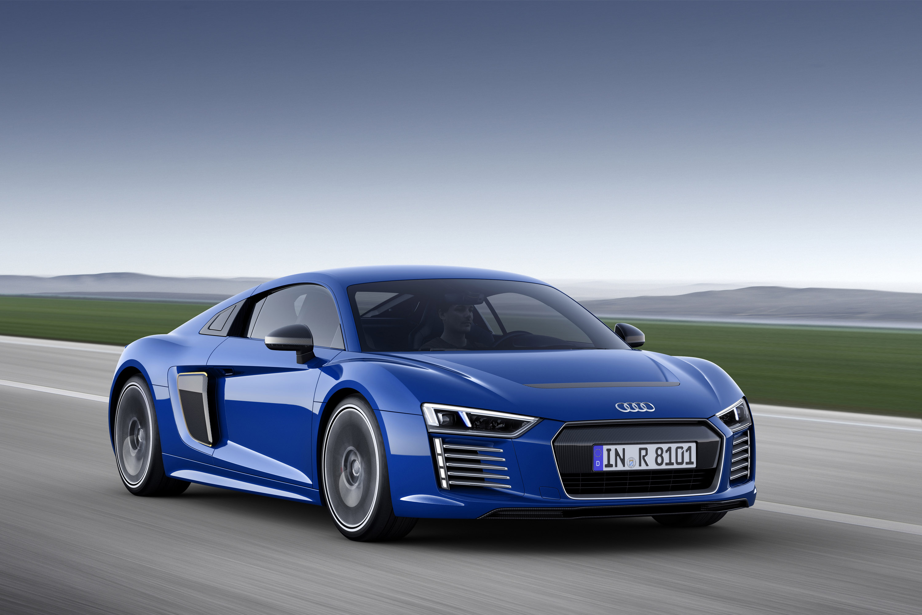 Audi R8 e-tron photo #5