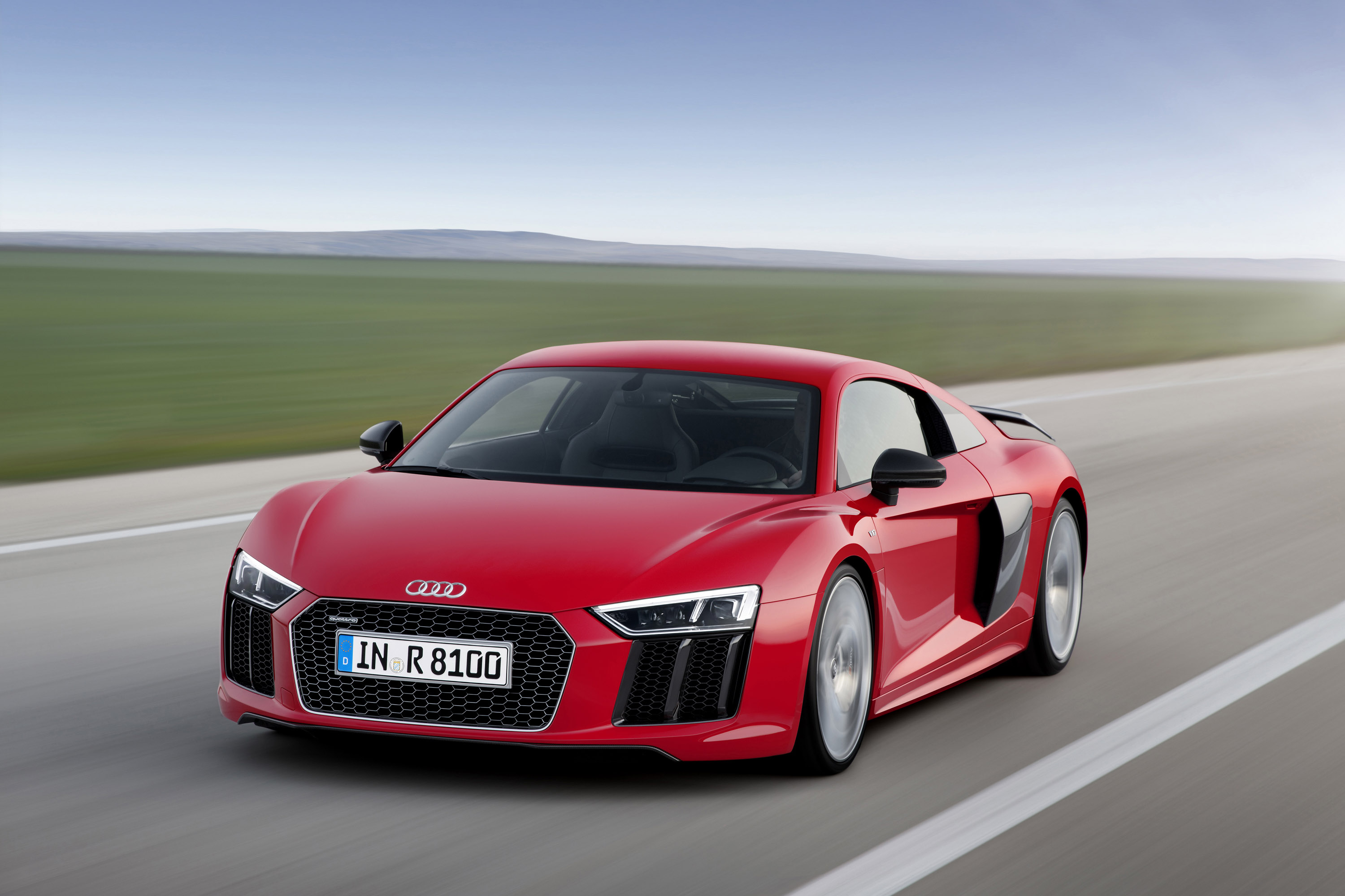 Audi R8 V10 plus photo #1