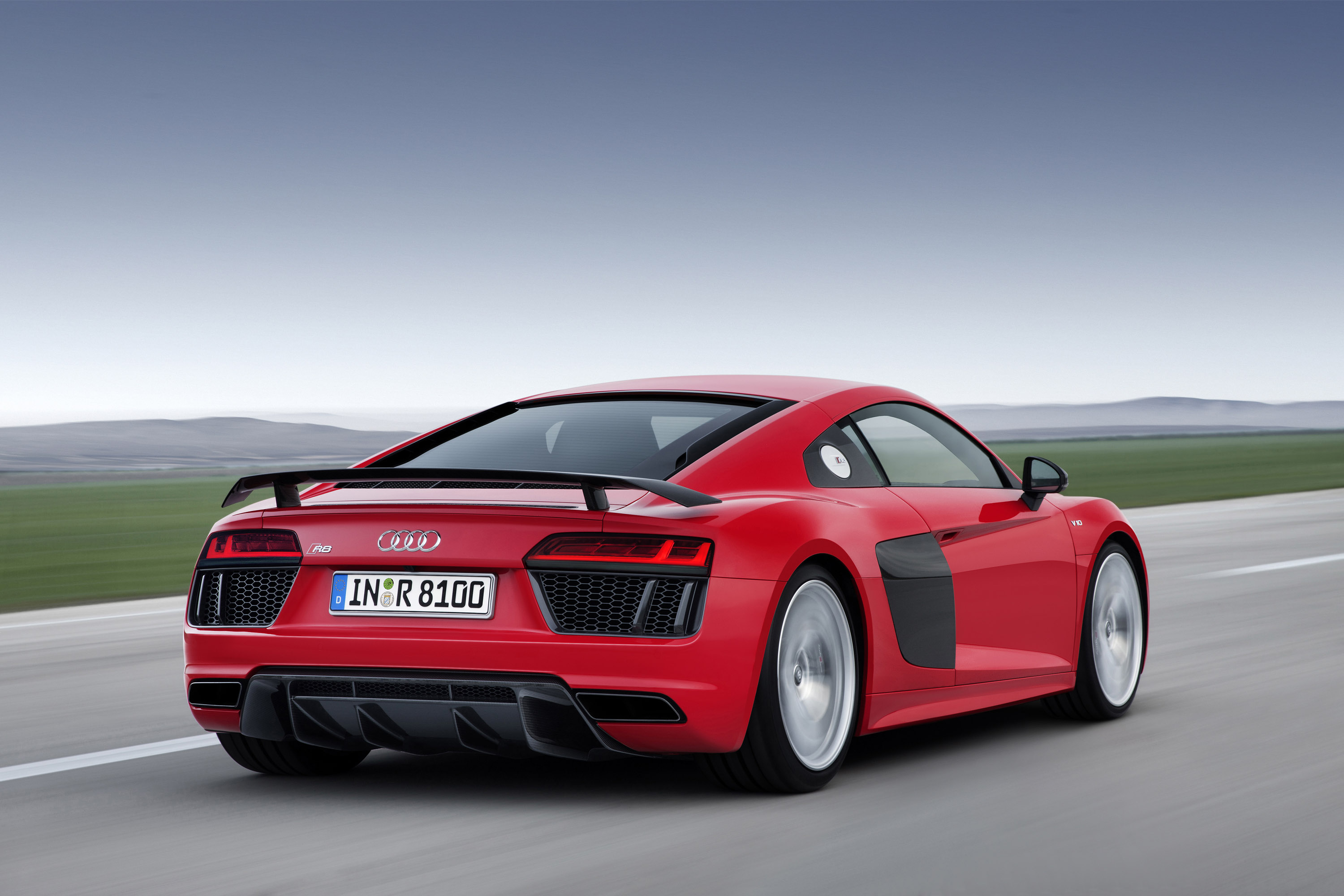 Audi R8 V10 plus photo #2