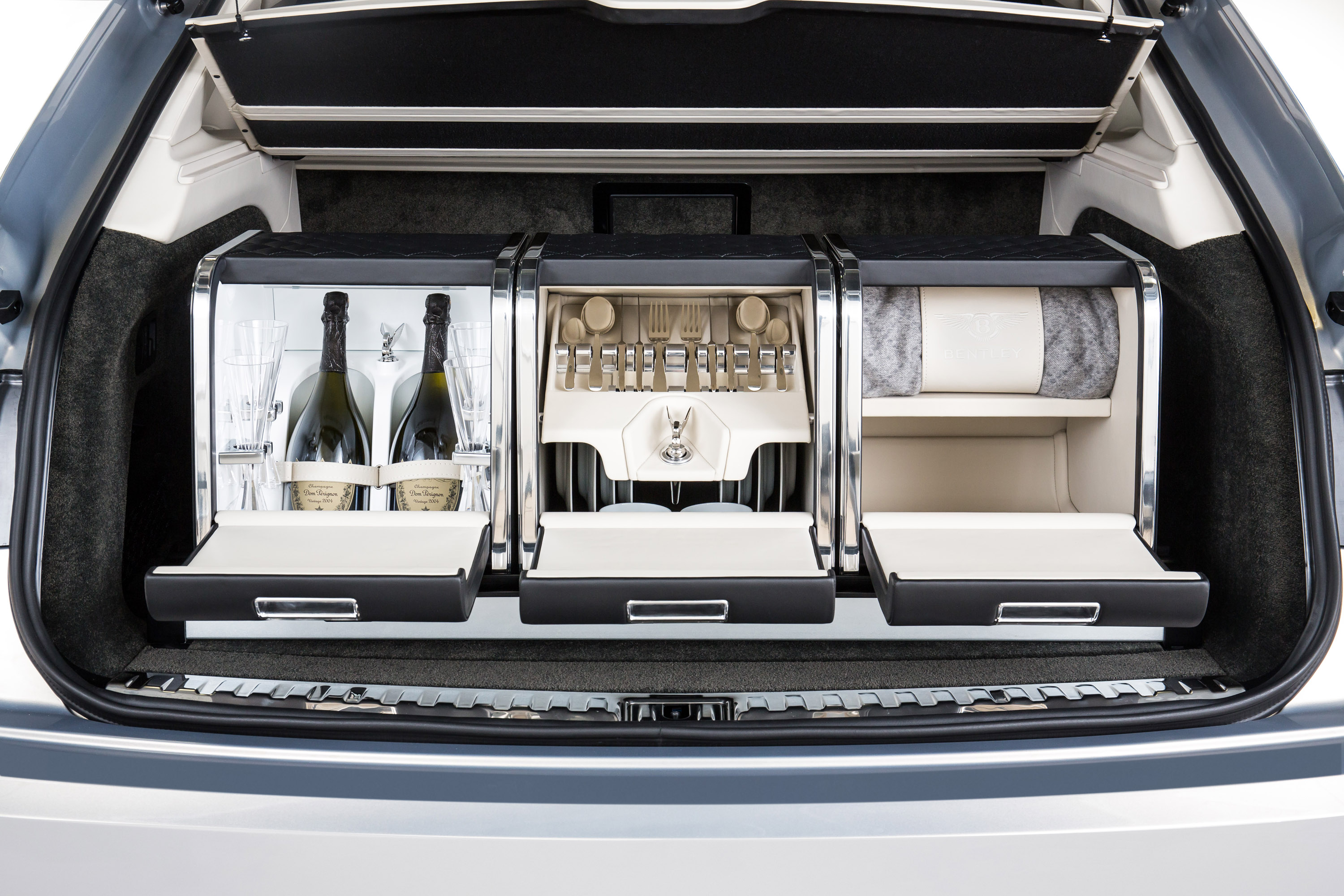 Bentley Bentayga photo #17