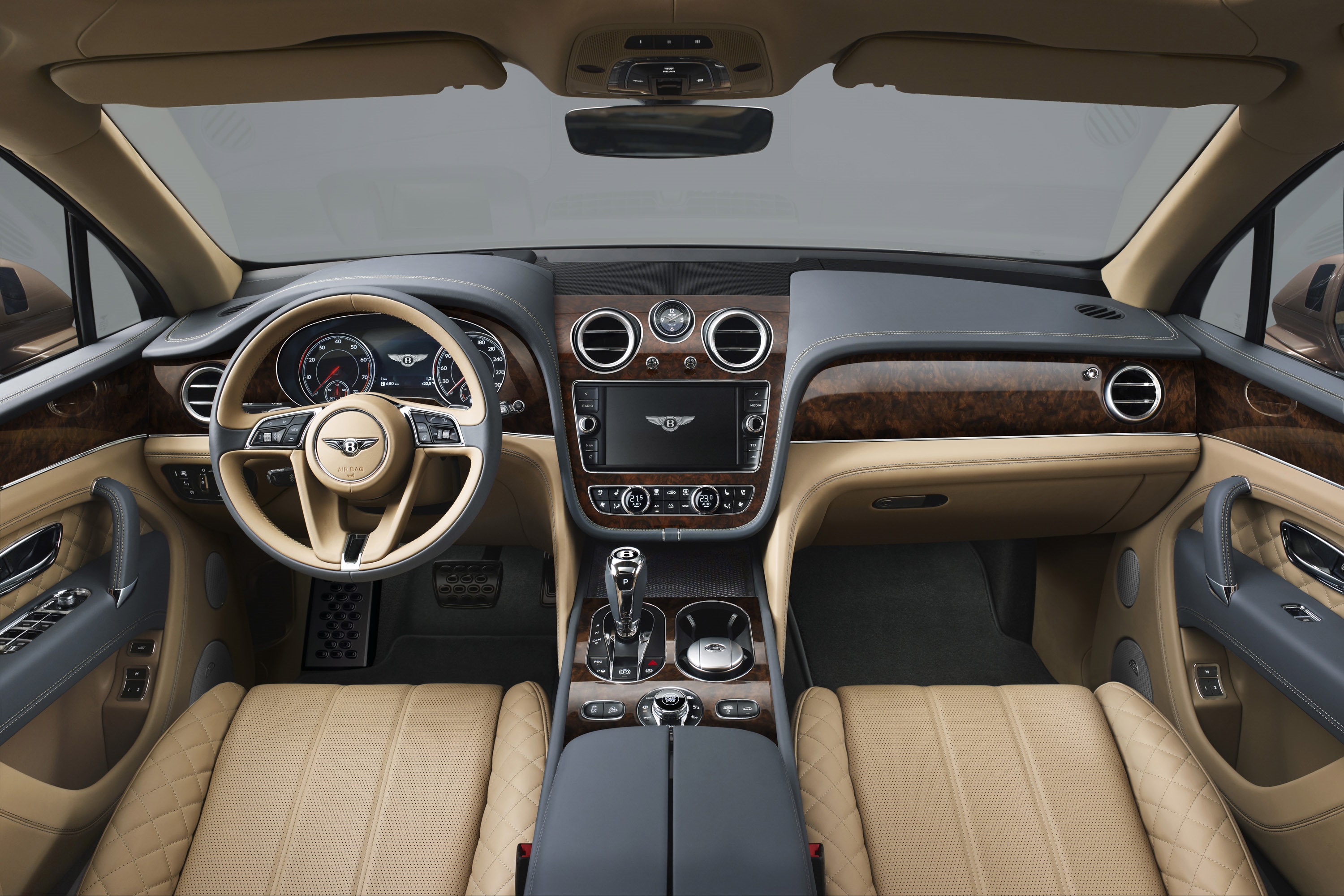 Bentley Bentayga photo #30