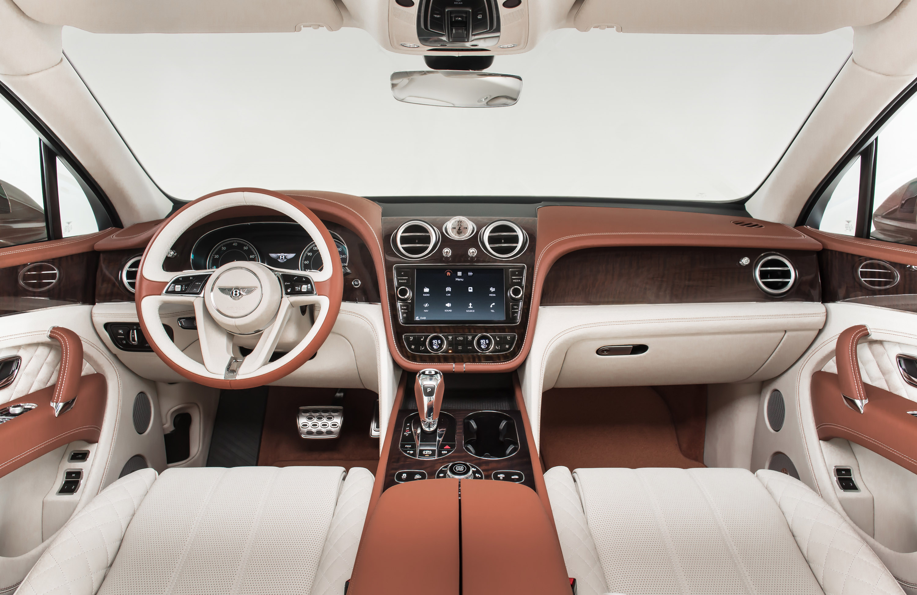 Bentley Bentayga photo #33