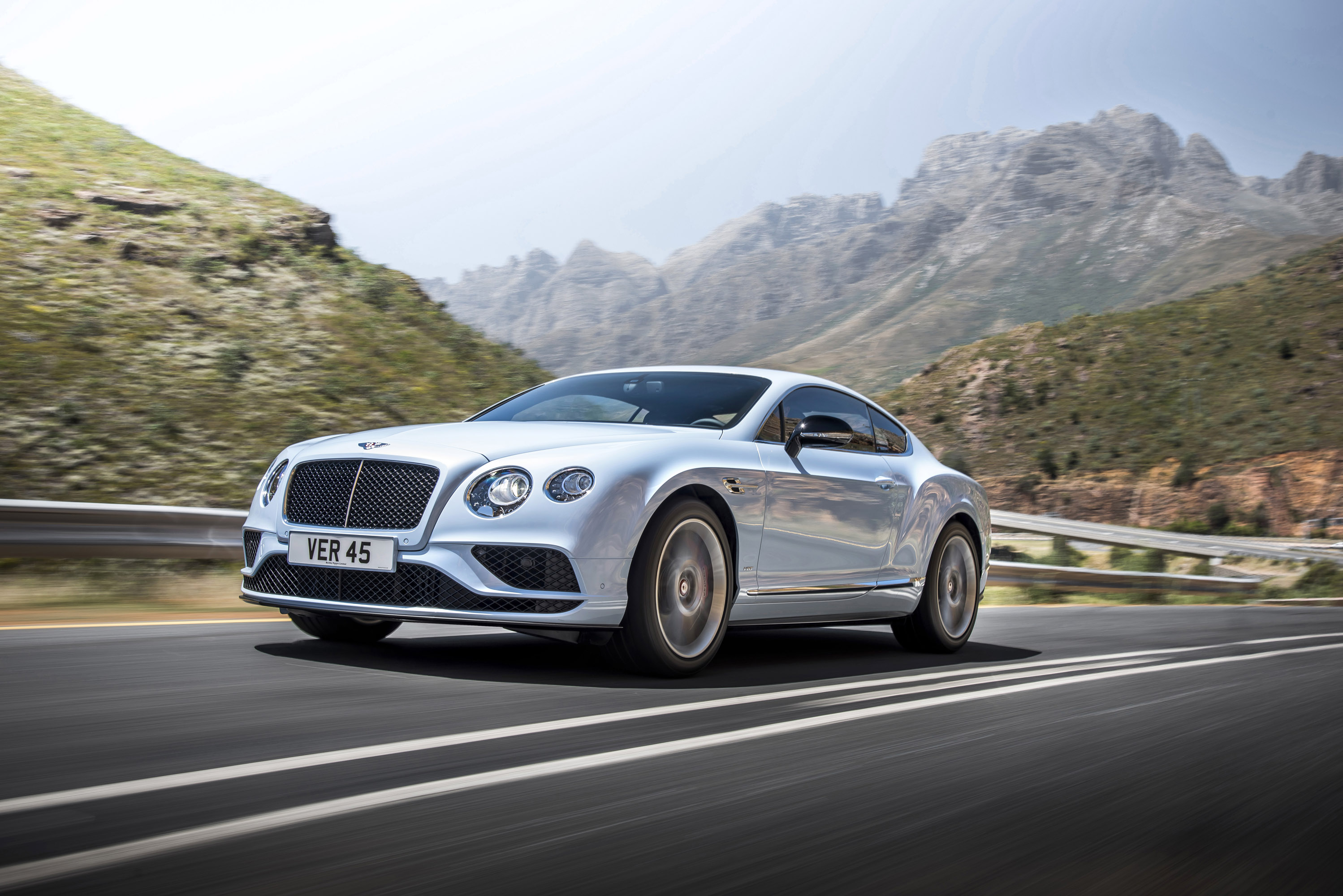 Bentley Continental GT photo #19