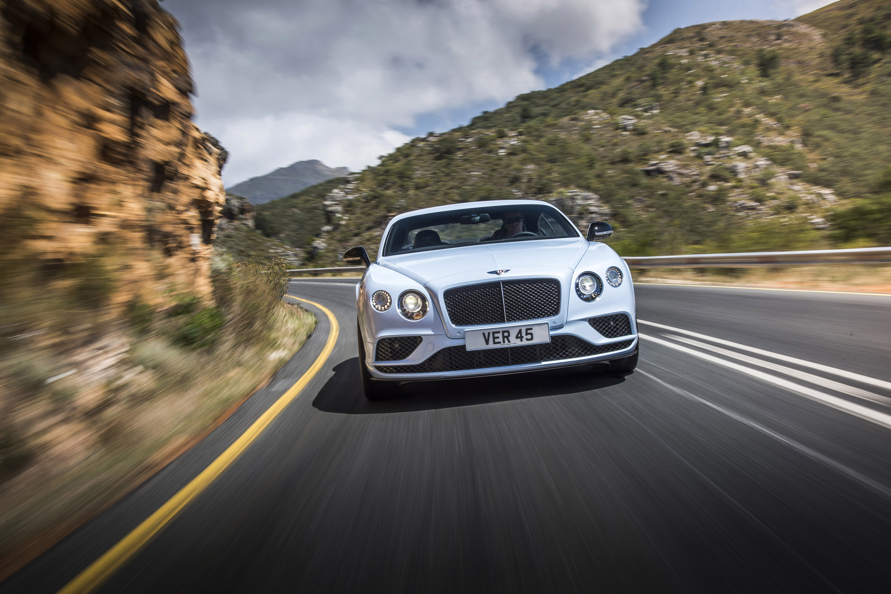 Bentley Continental GT photo #21