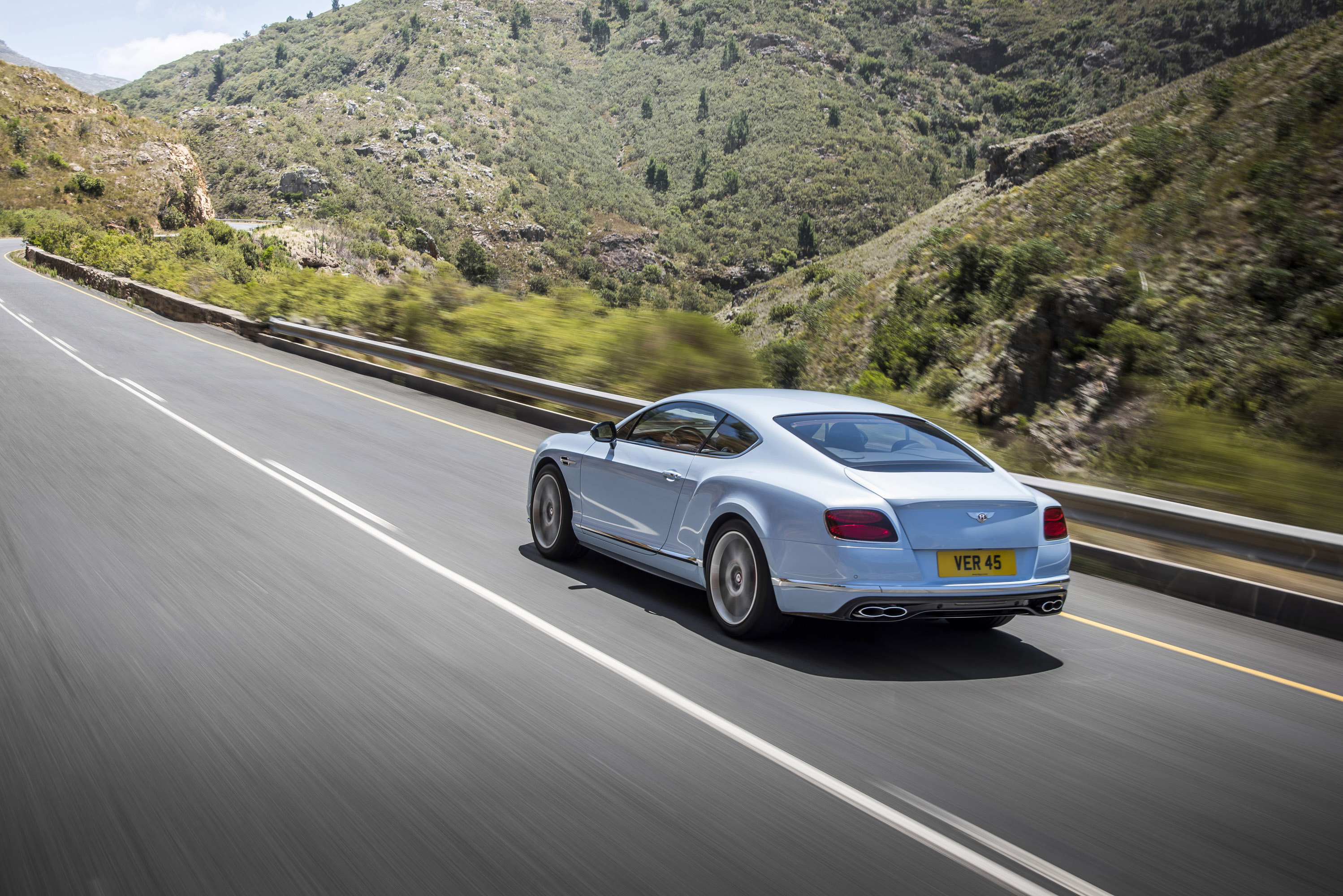 Bentley Continental GT photo #23