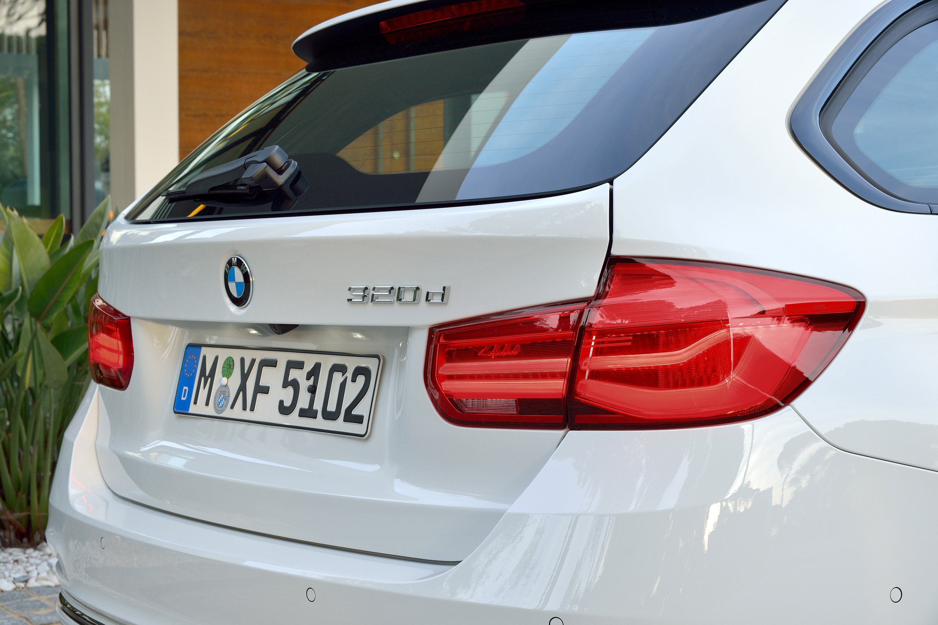 BMW 3-Series Touring photo #31