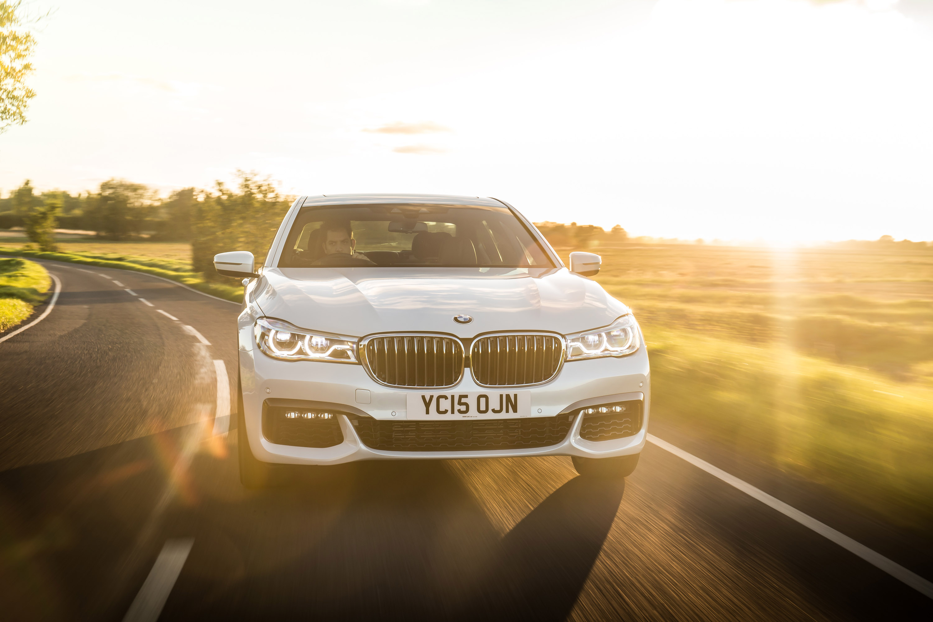 BMW 7-Series UK-Version photo #30
