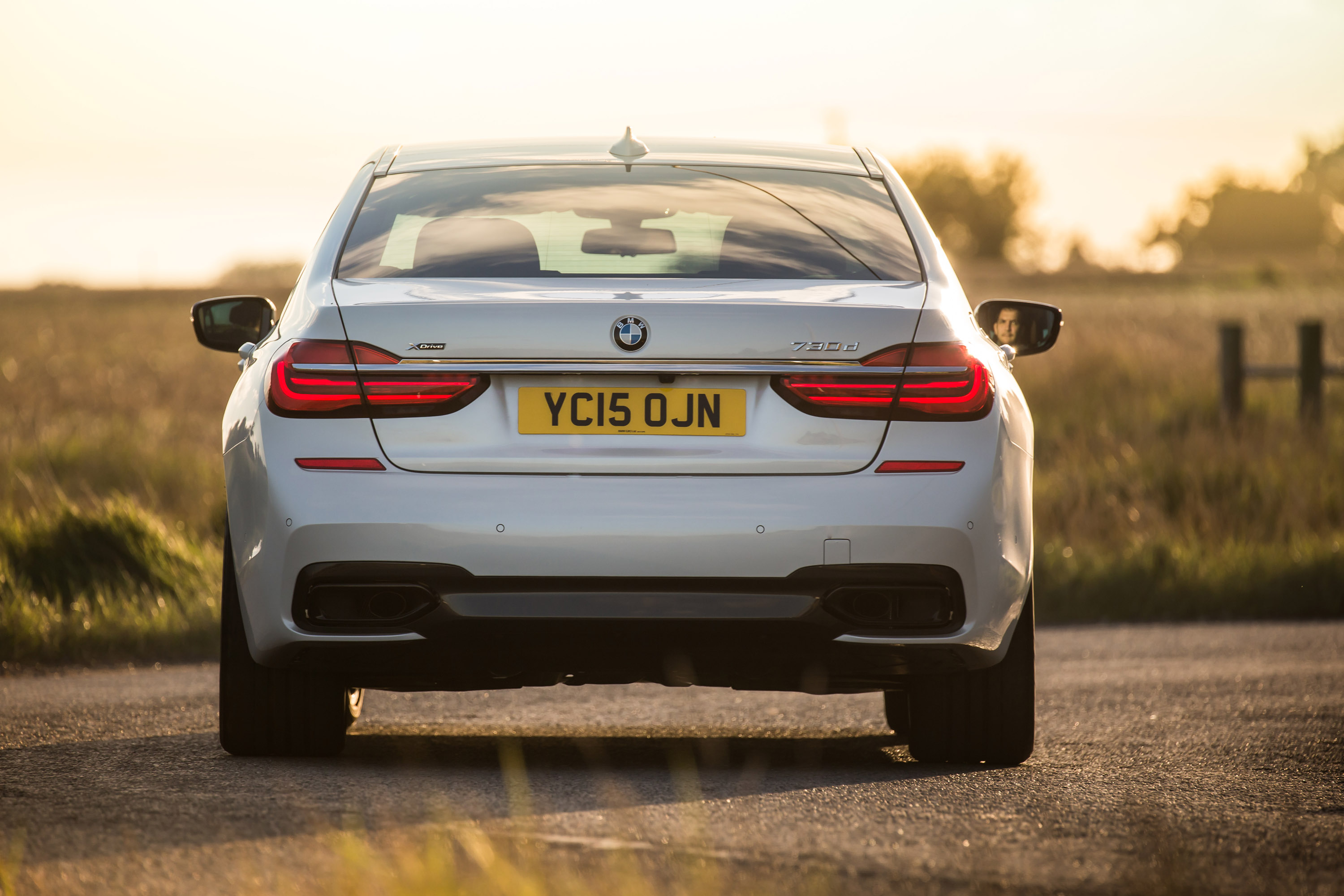 BMW 7-Series UK-Version photo #54