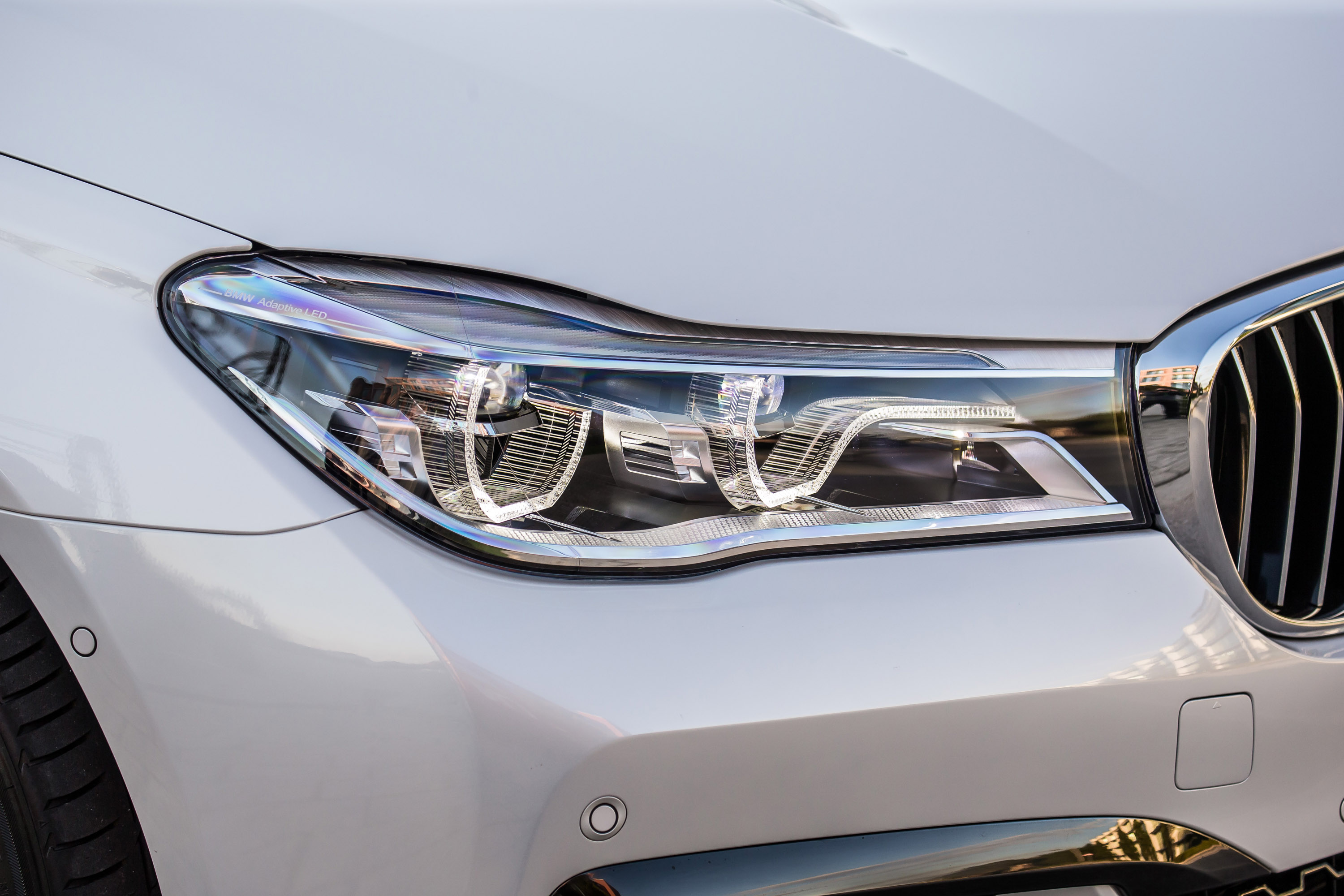 BMW 7-Series UK-Version photo #58