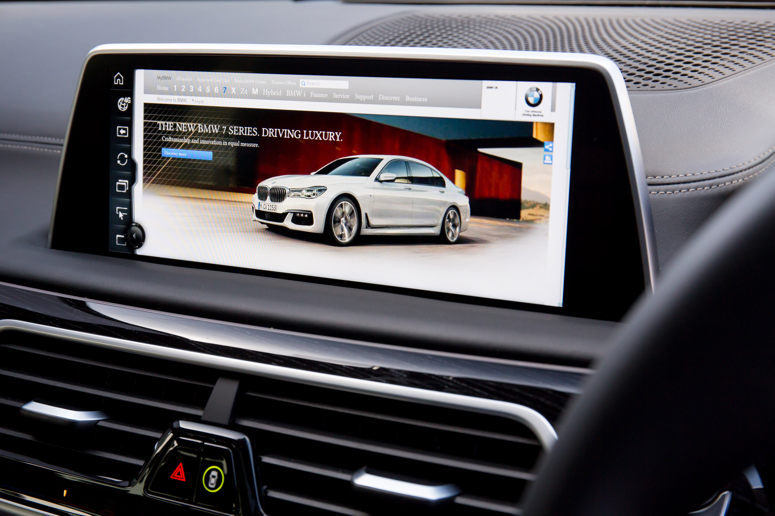 BMW 7-Series UK-Version photo #72