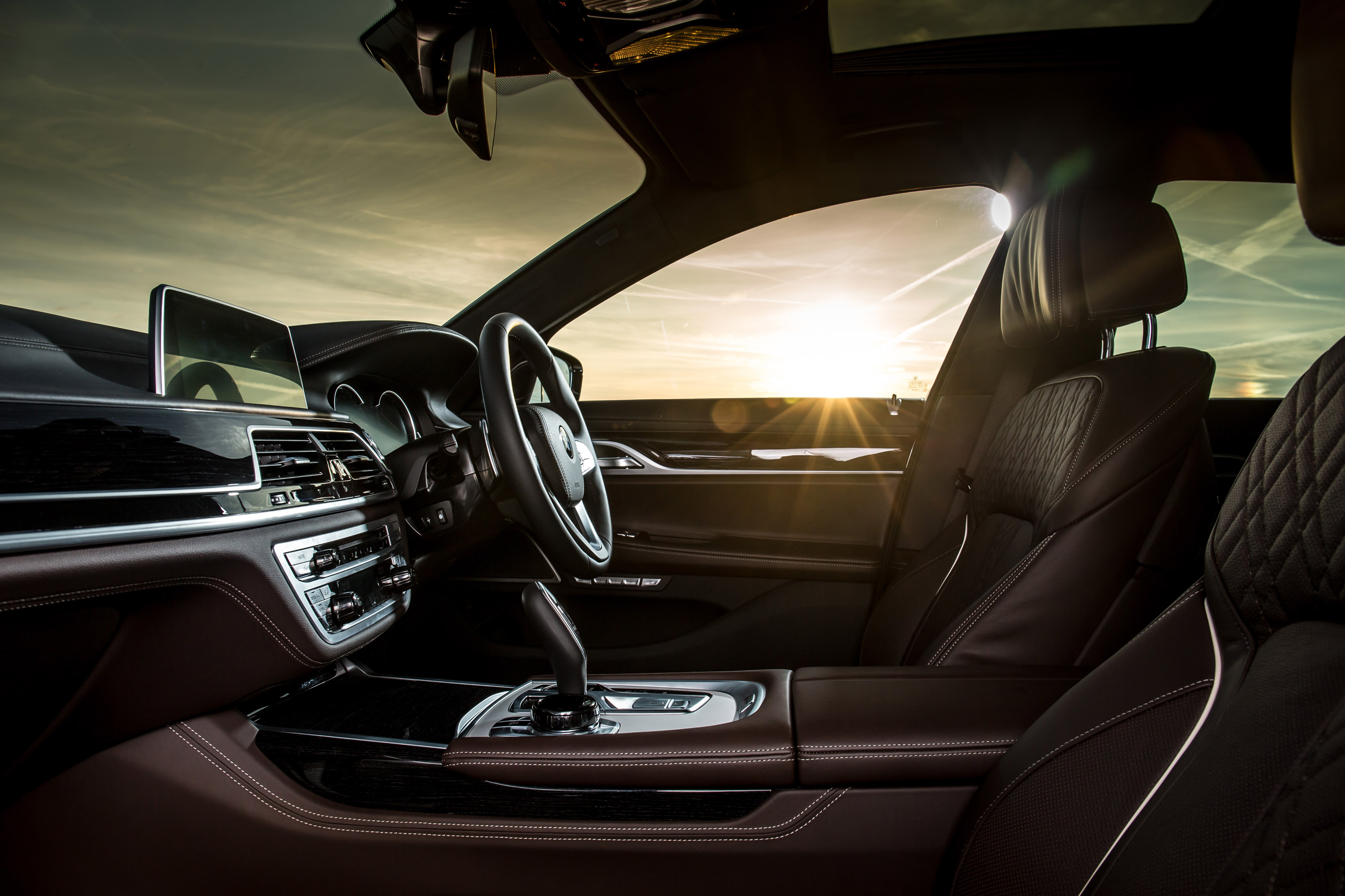 BMW 7-Series UK-Version photo #89