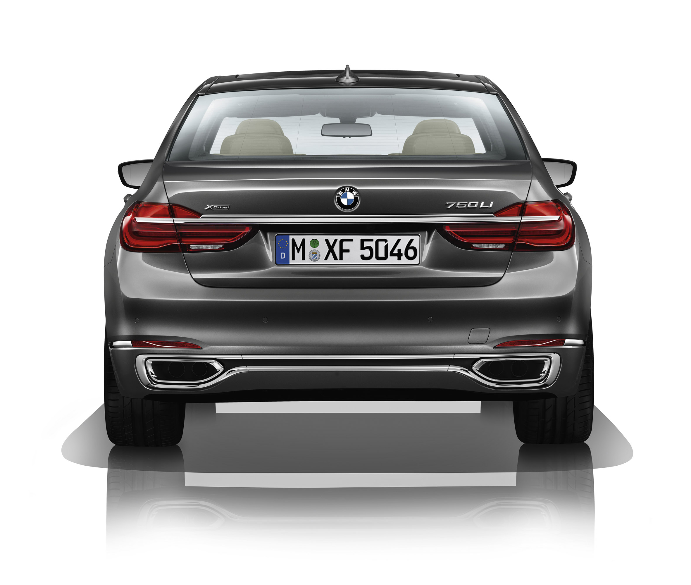 BMW 7-Series photo #33
