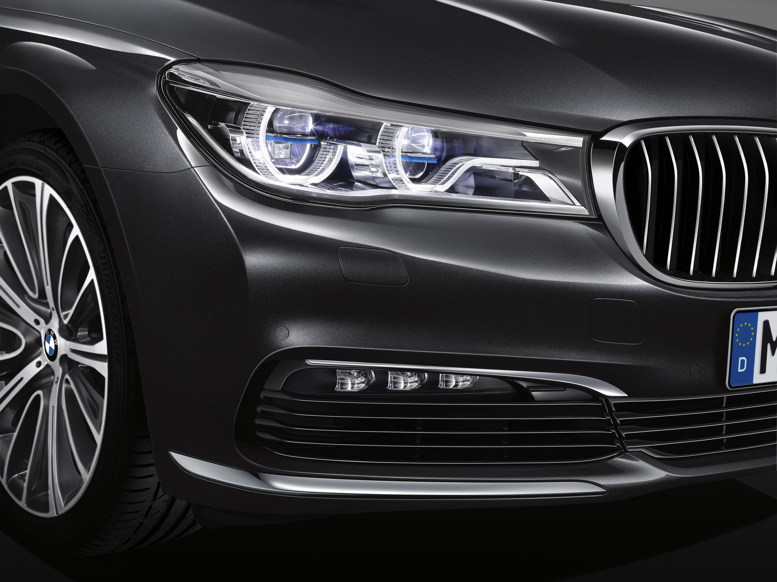 BMW 7-Series photo #35