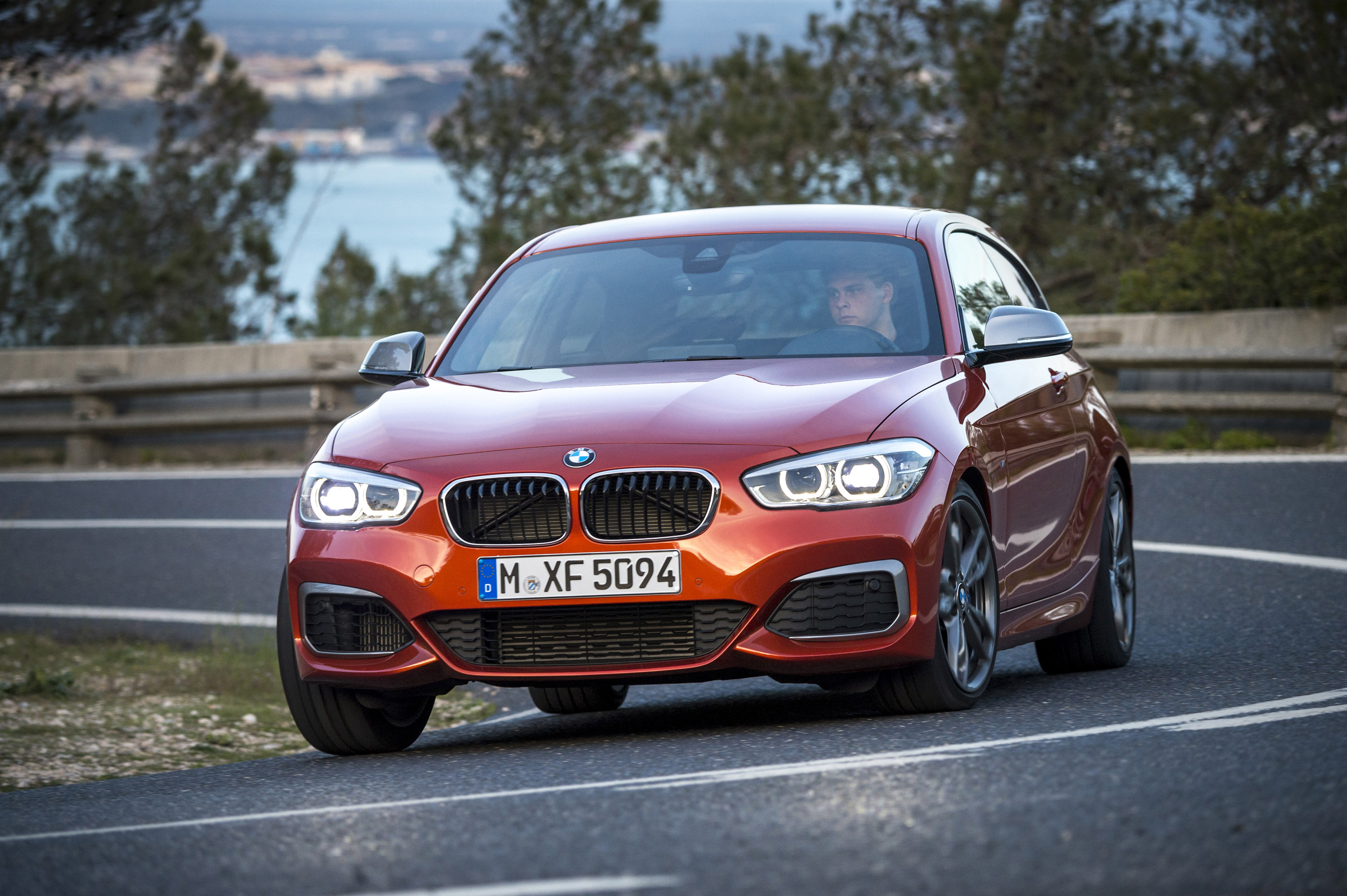 BMW M135i photo #28
