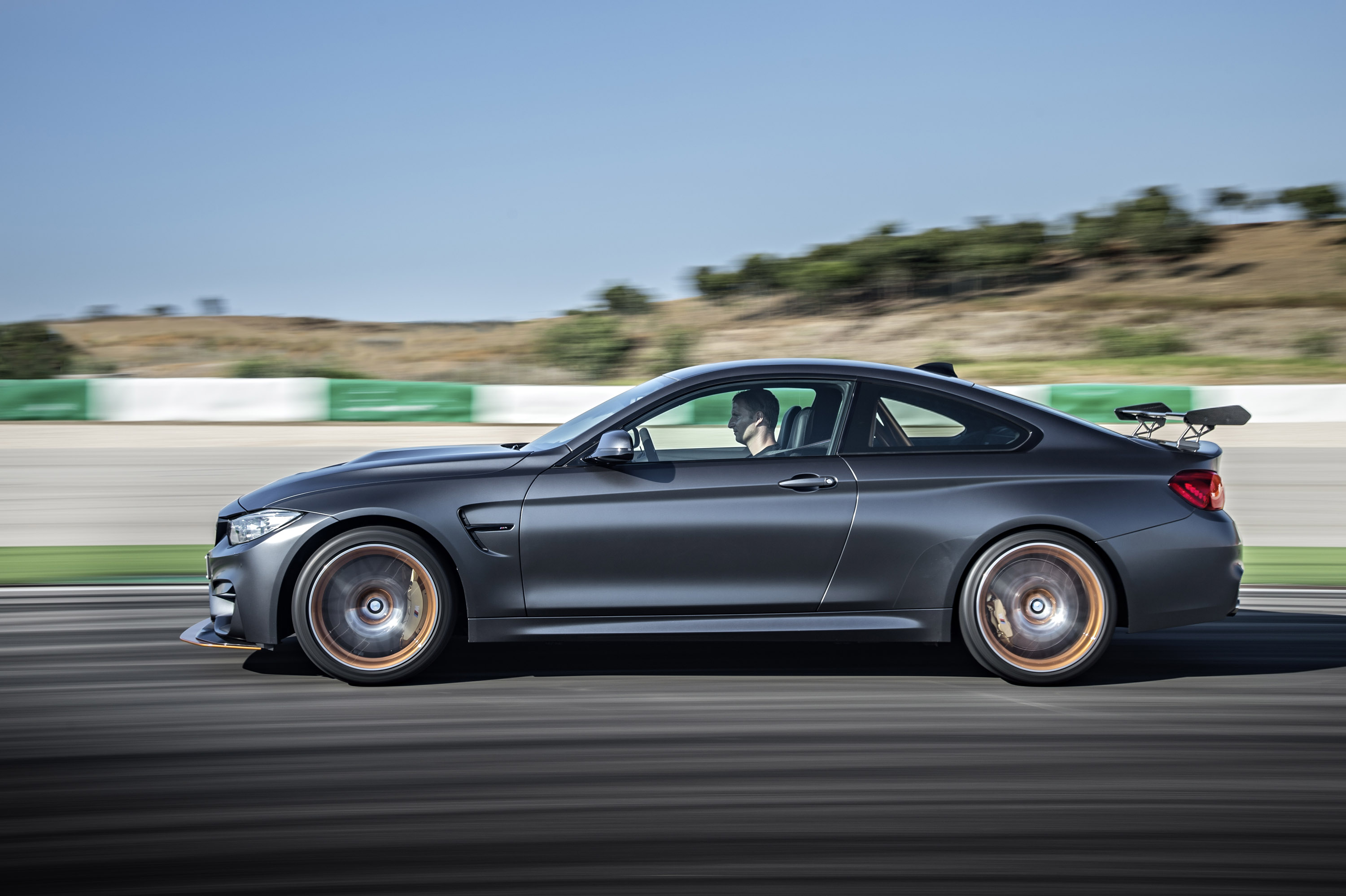 BMW M4 GTS photo #20