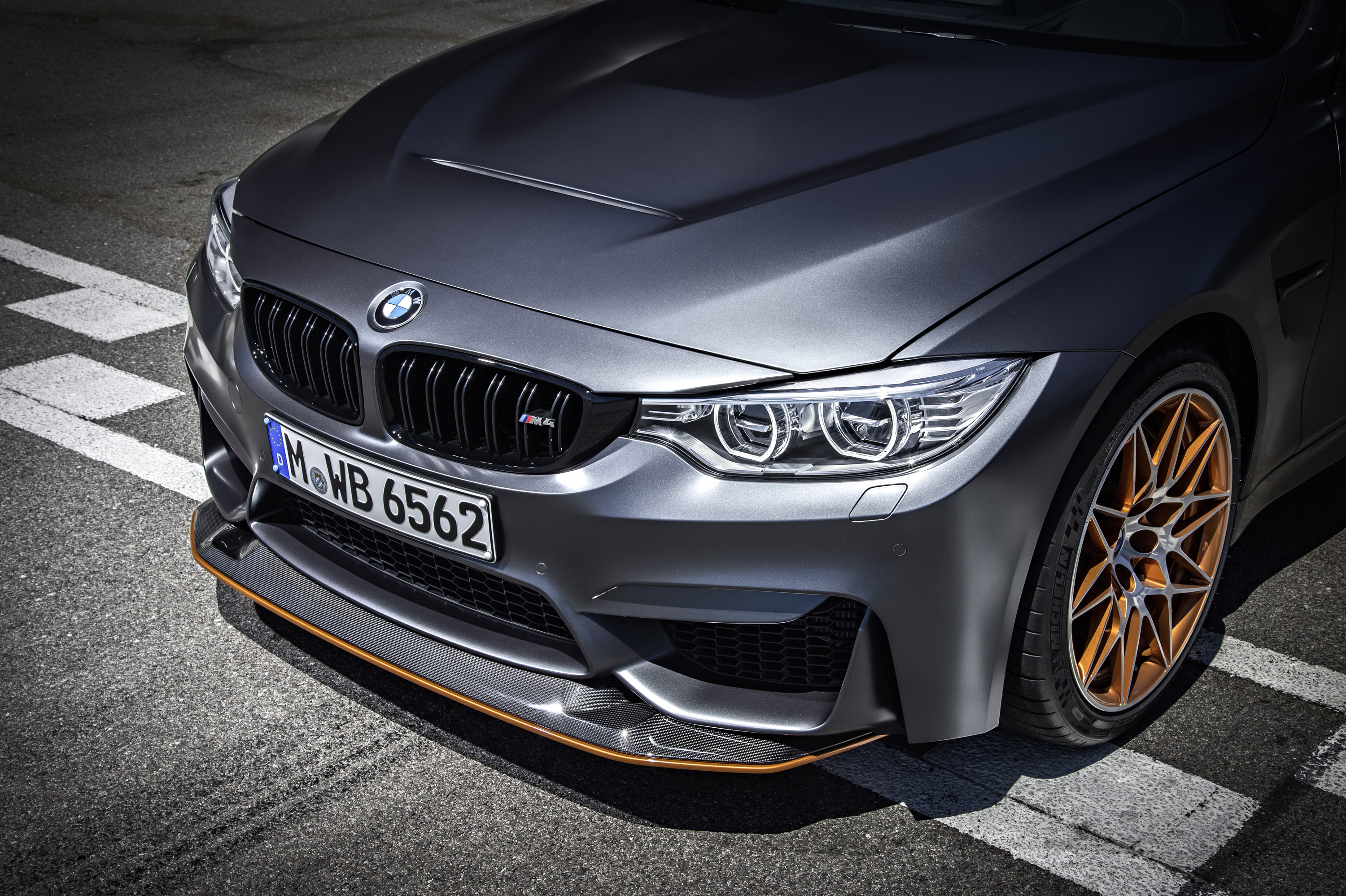 BMW M4 GTS photo #34