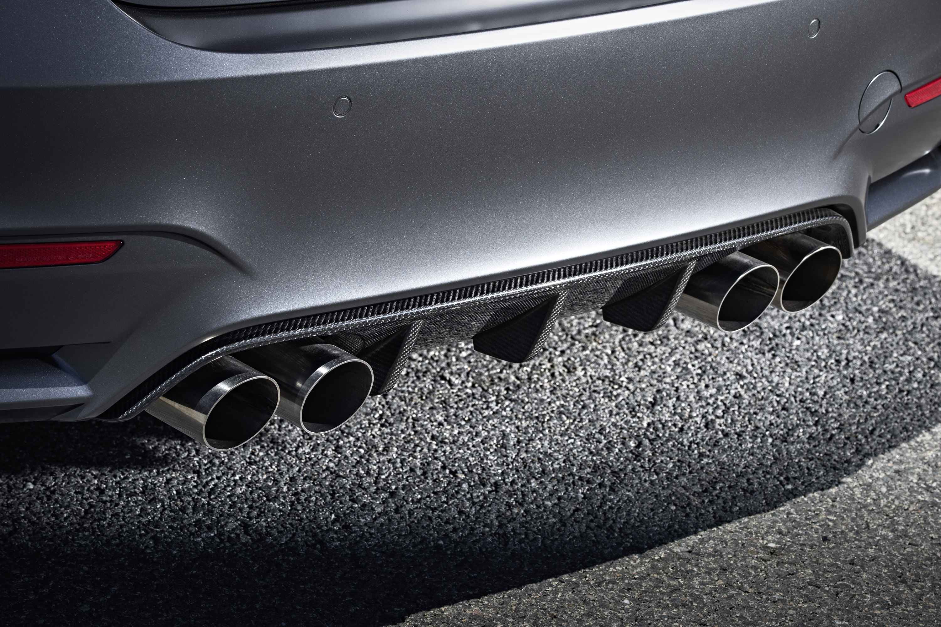 BMW M4 GTS photo #50