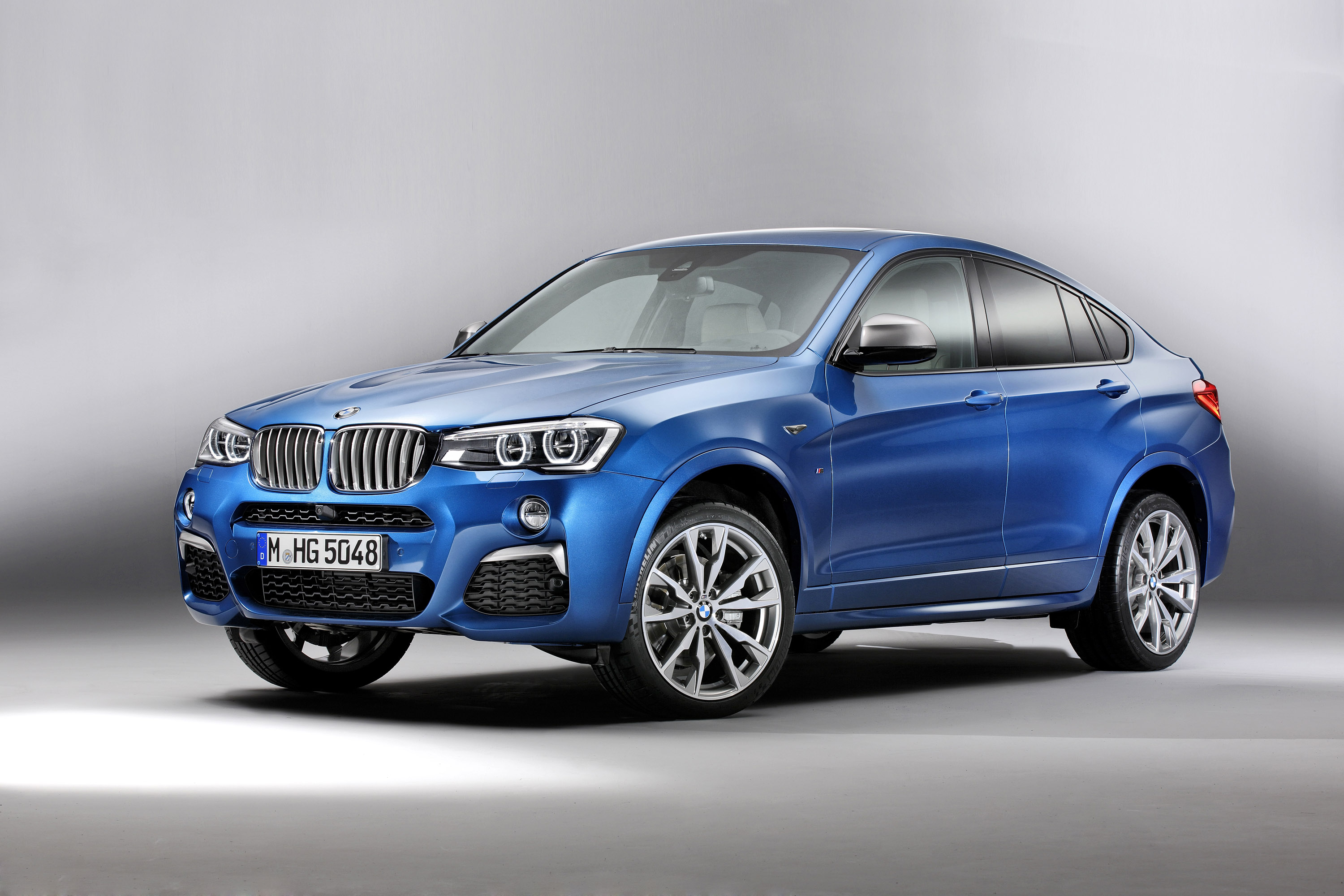 BMW X4 M40i photo #11