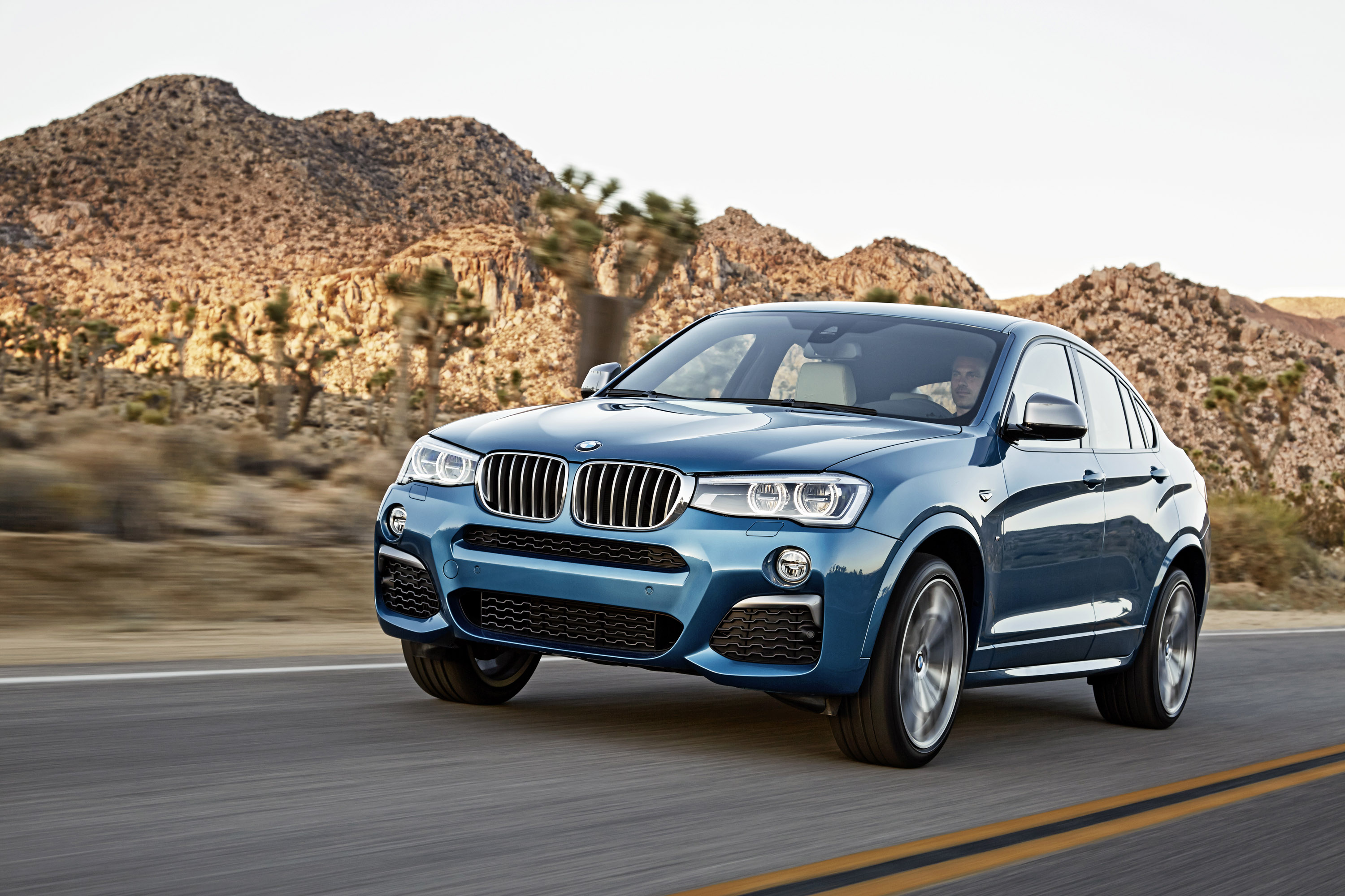 BMW X4 M40i photo #15