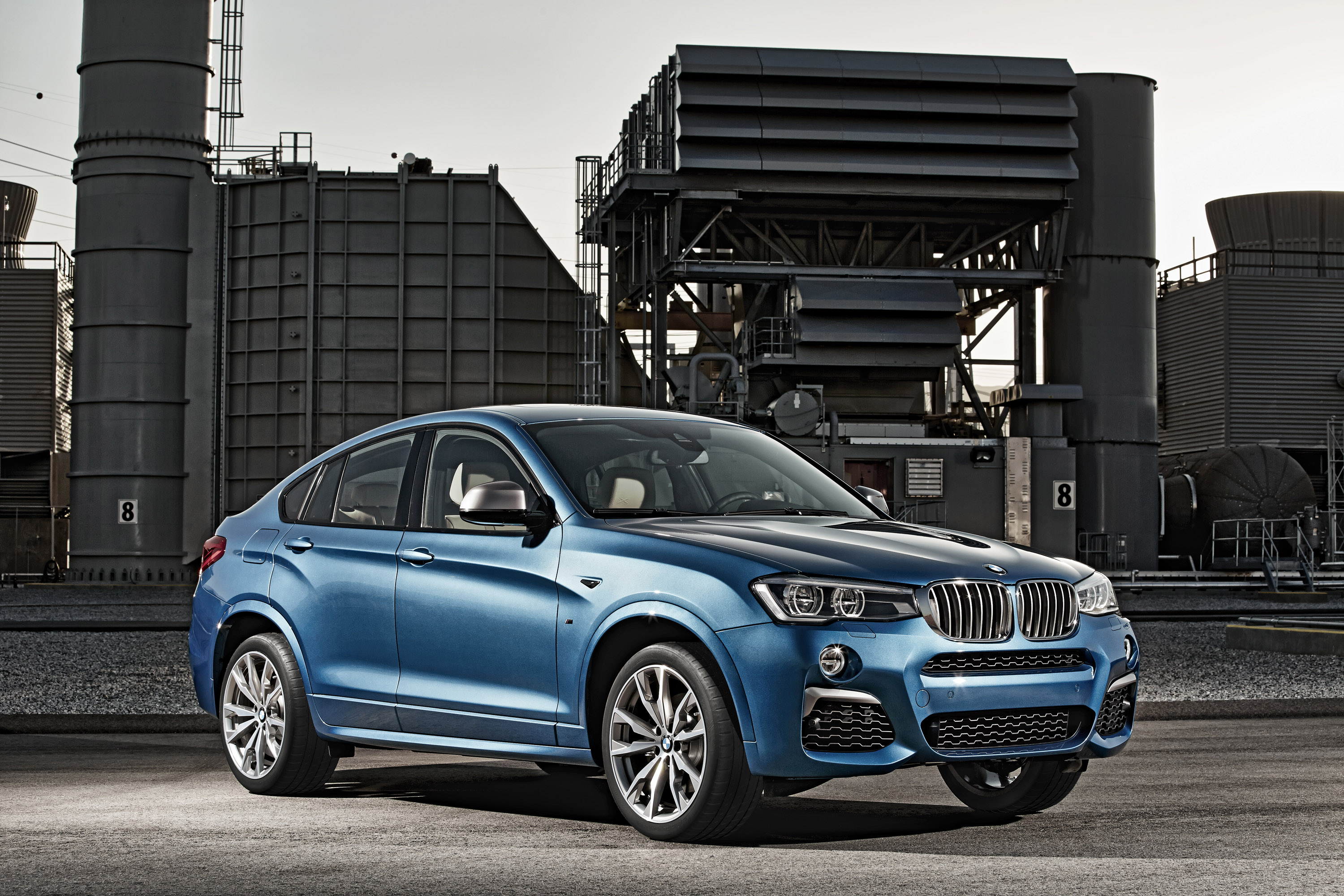 BMW X4 M40i photo #24