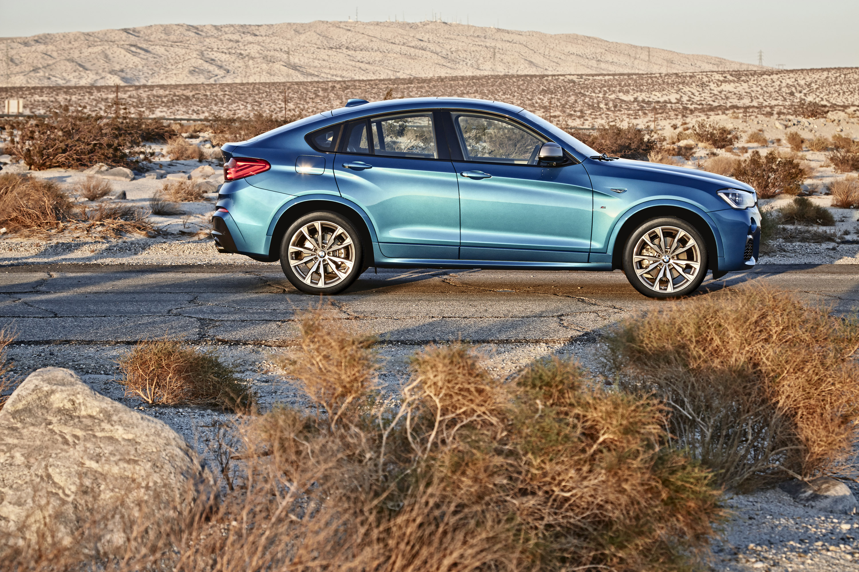 BMW X4 M40i photo #28