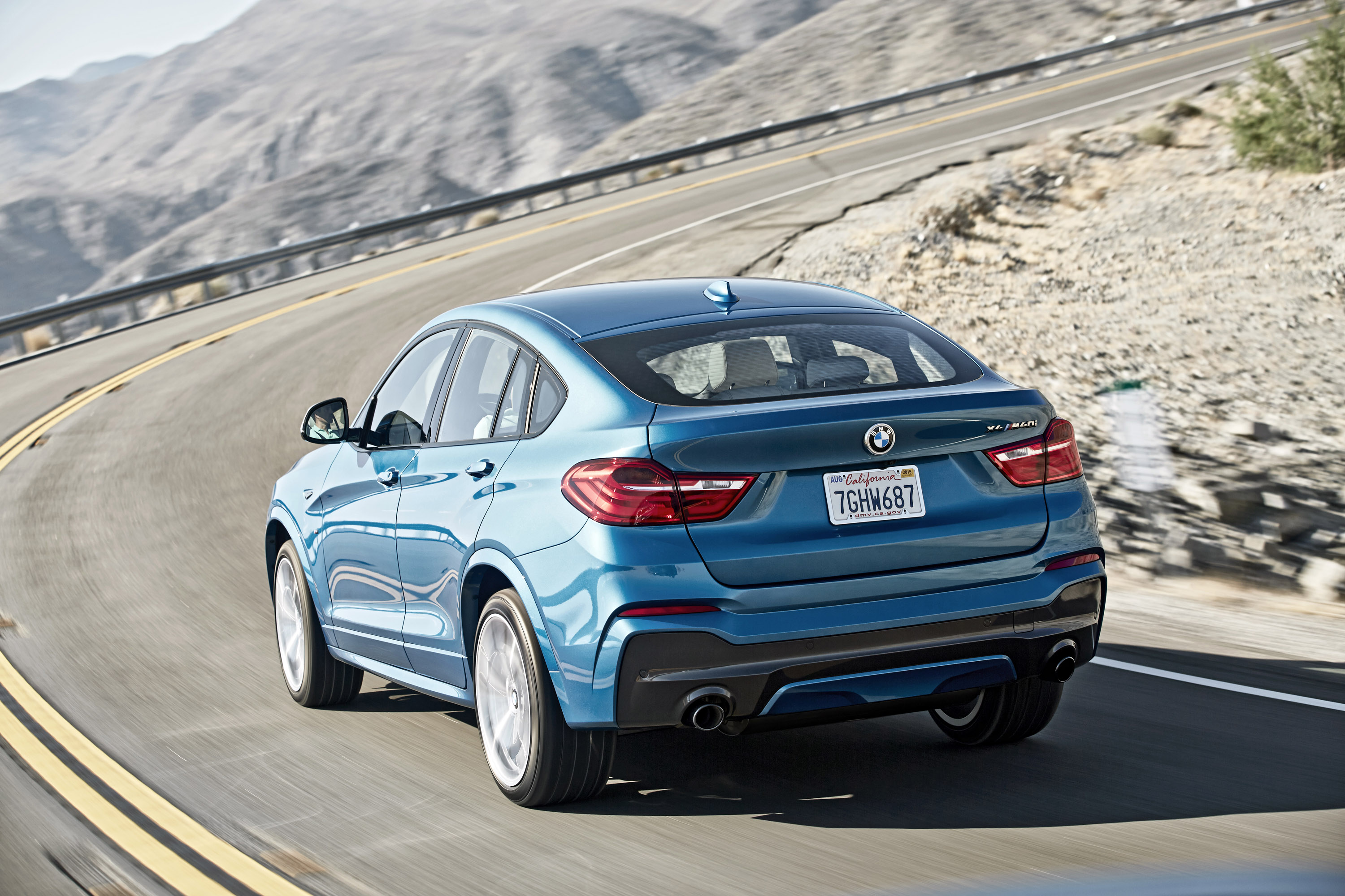 BMW X4 M40i photo #45