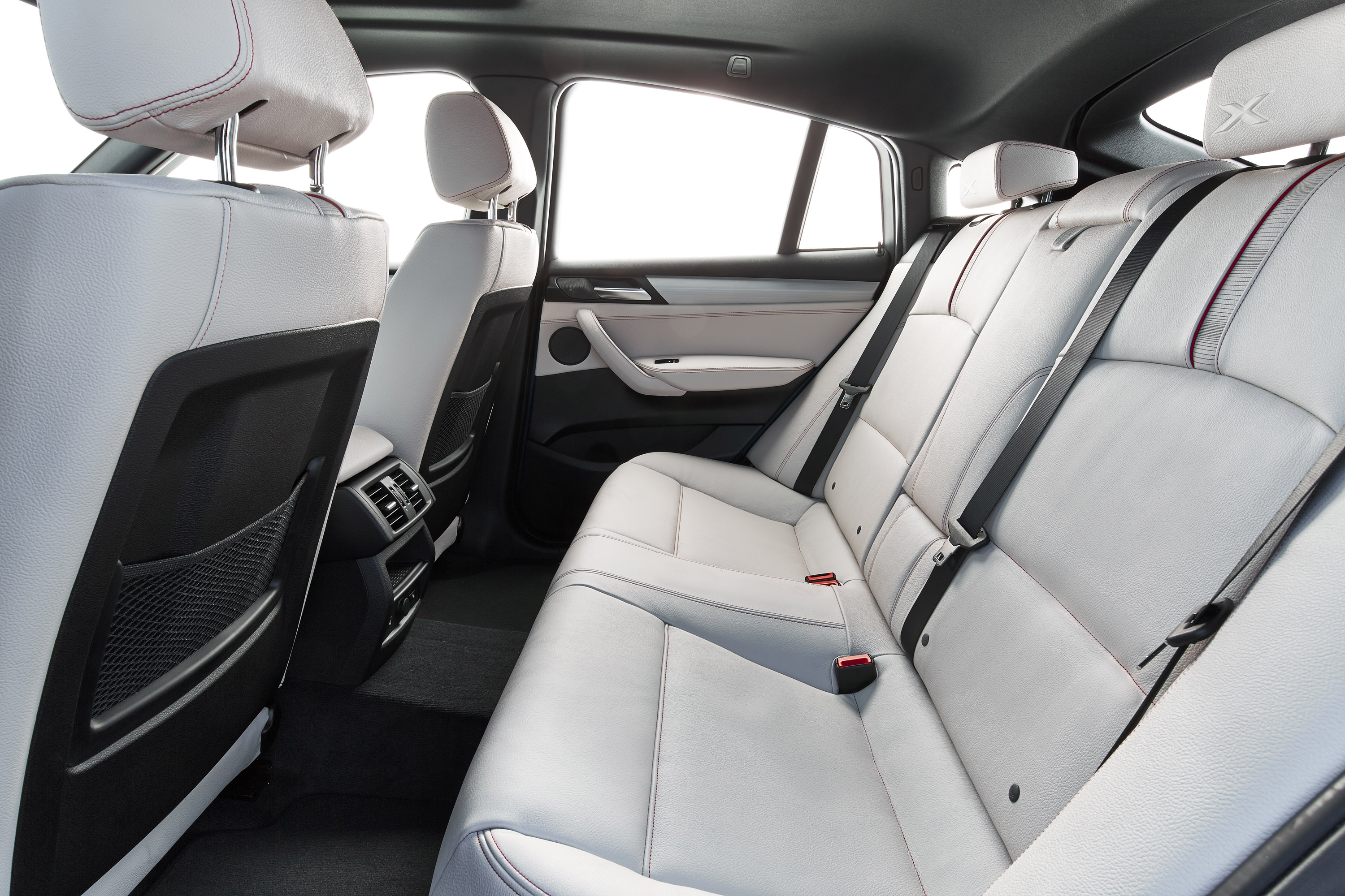 BMW X4 M40i photo #84