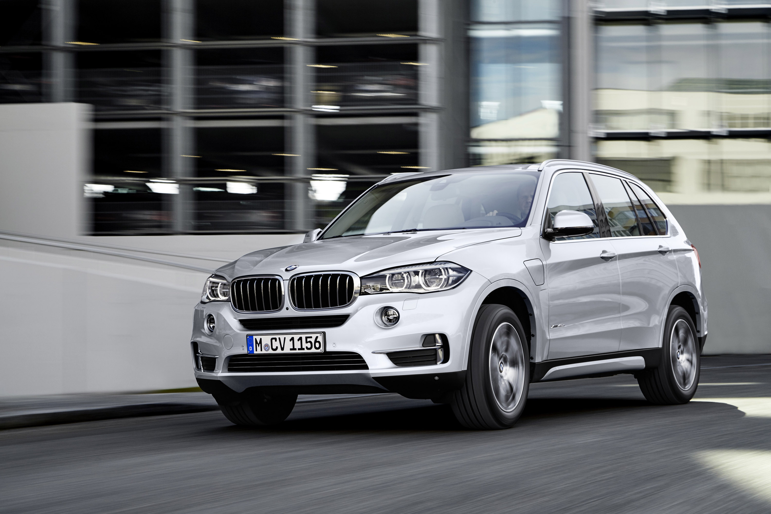 BMW X5 xDrive40e photo #3