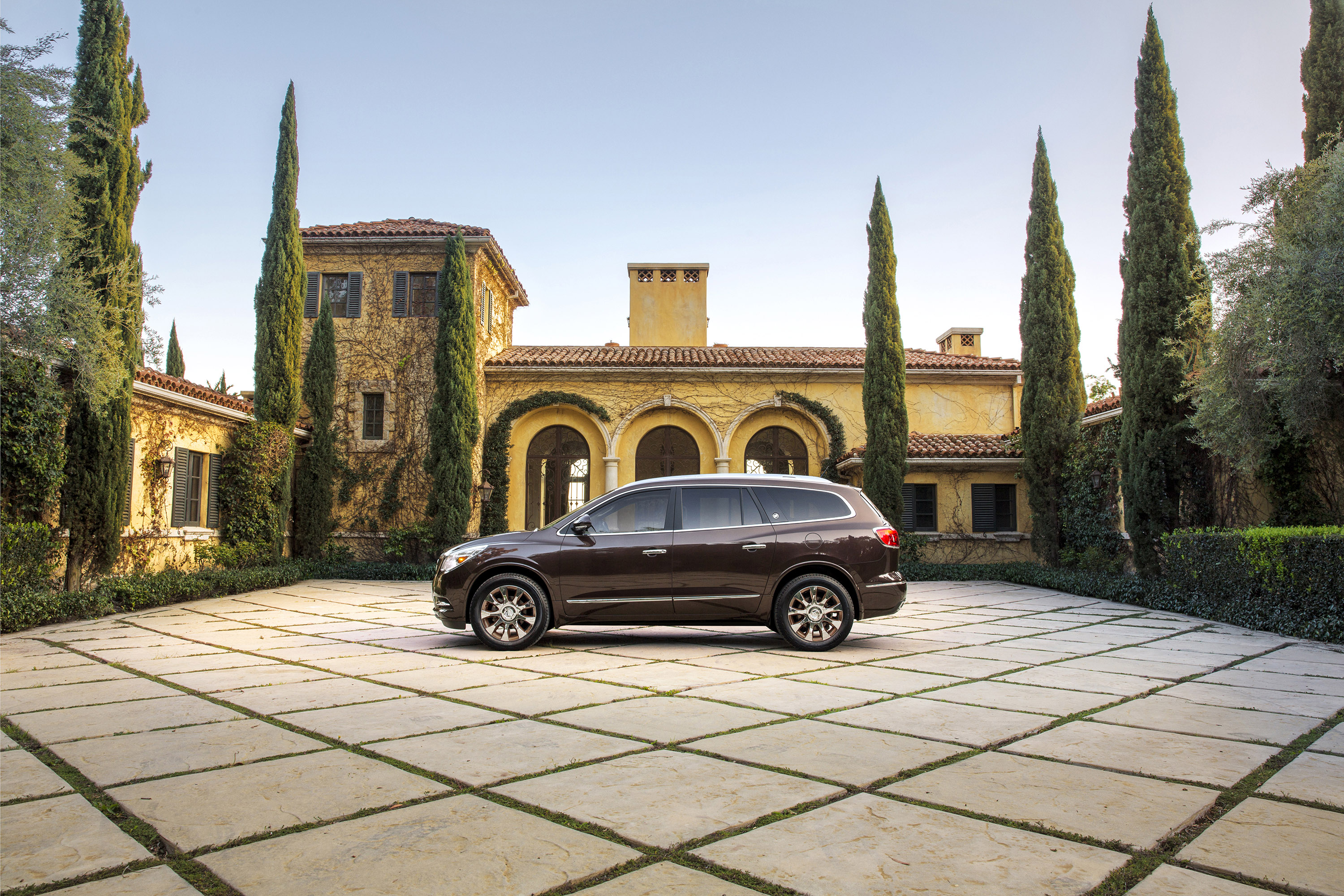 Buick Enclave Tuscan Edition photo #2