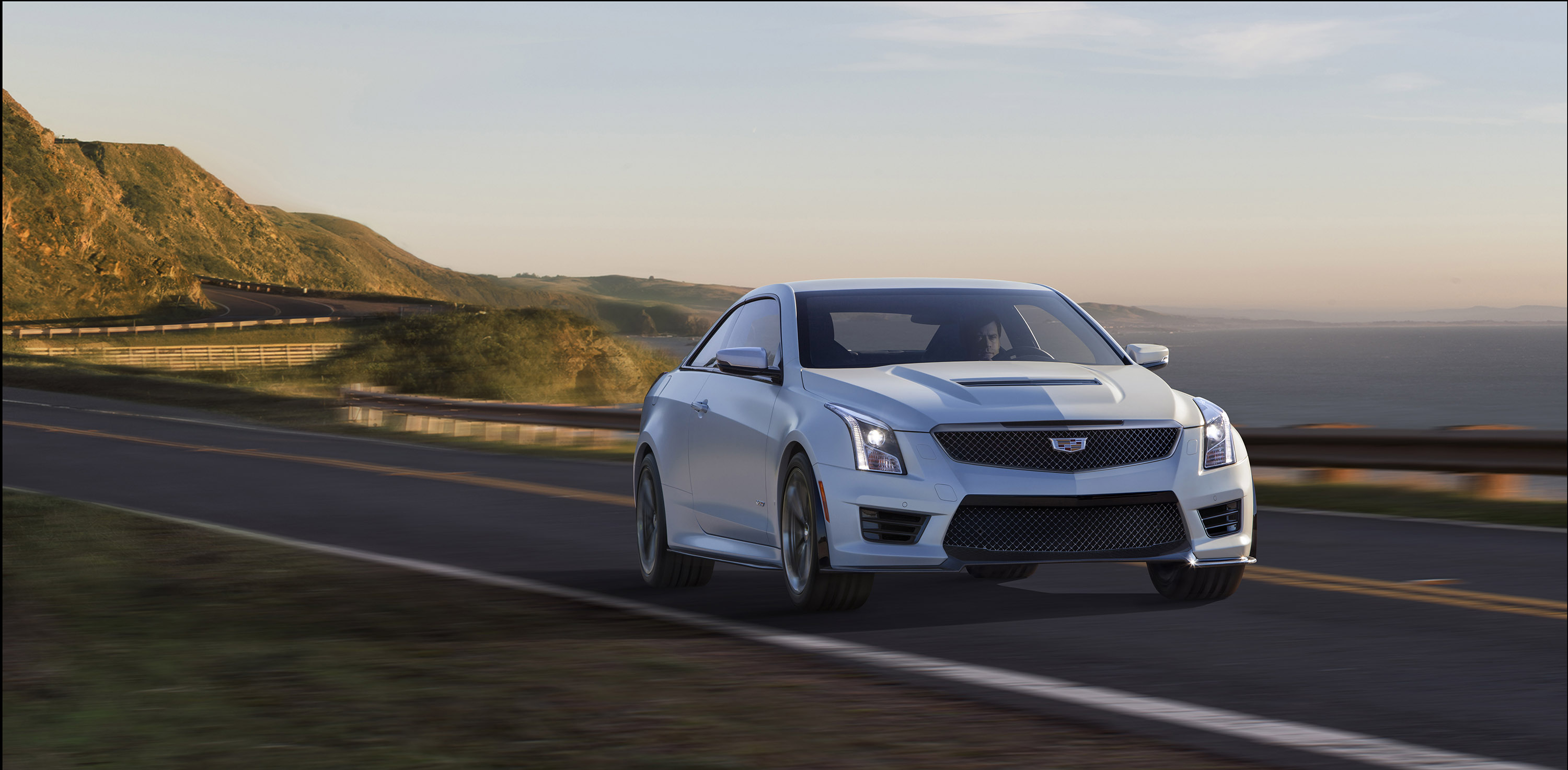 Cadillac ATS-V Coupe photo #2