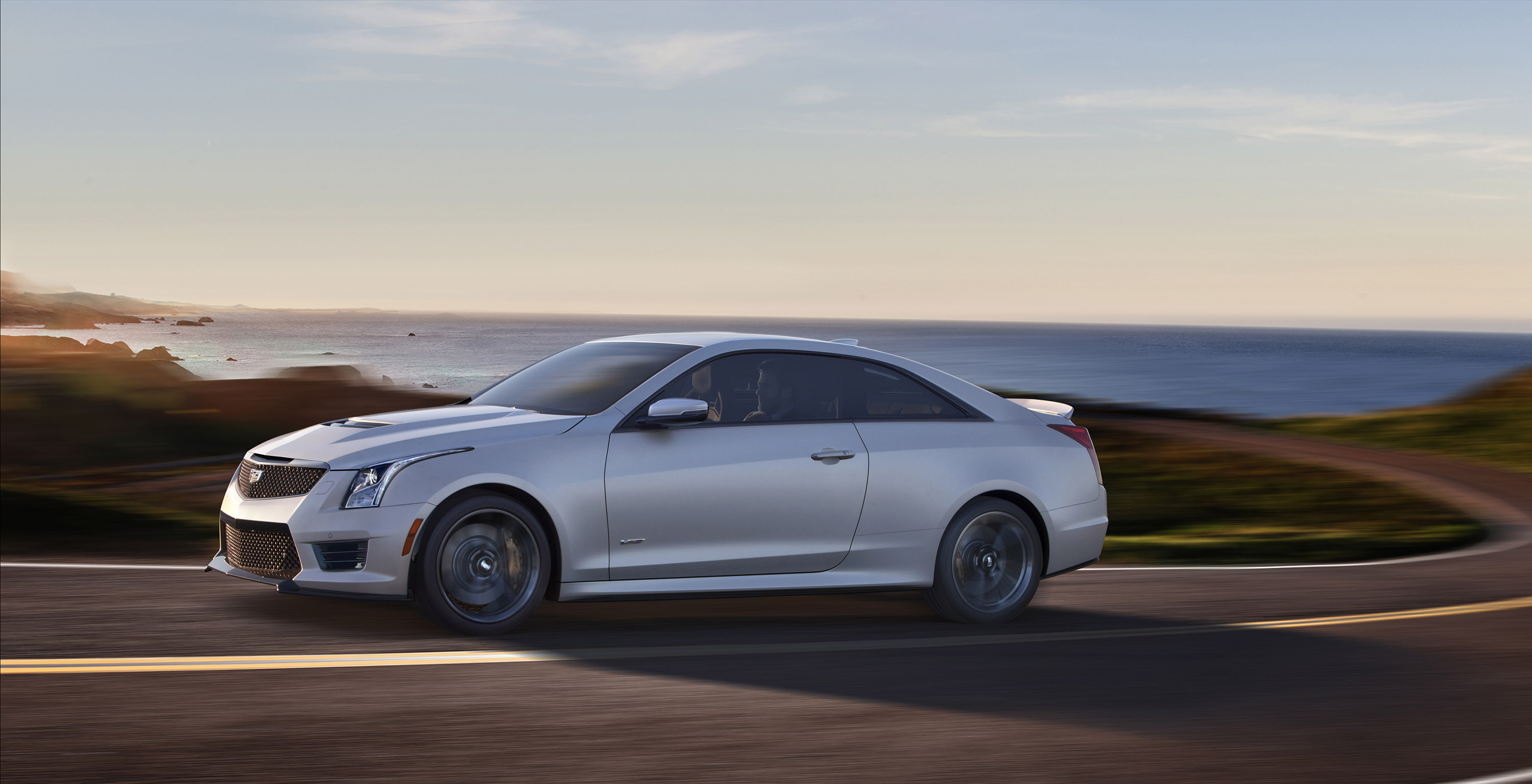 Cadillac ATS-V Coupe photo #3