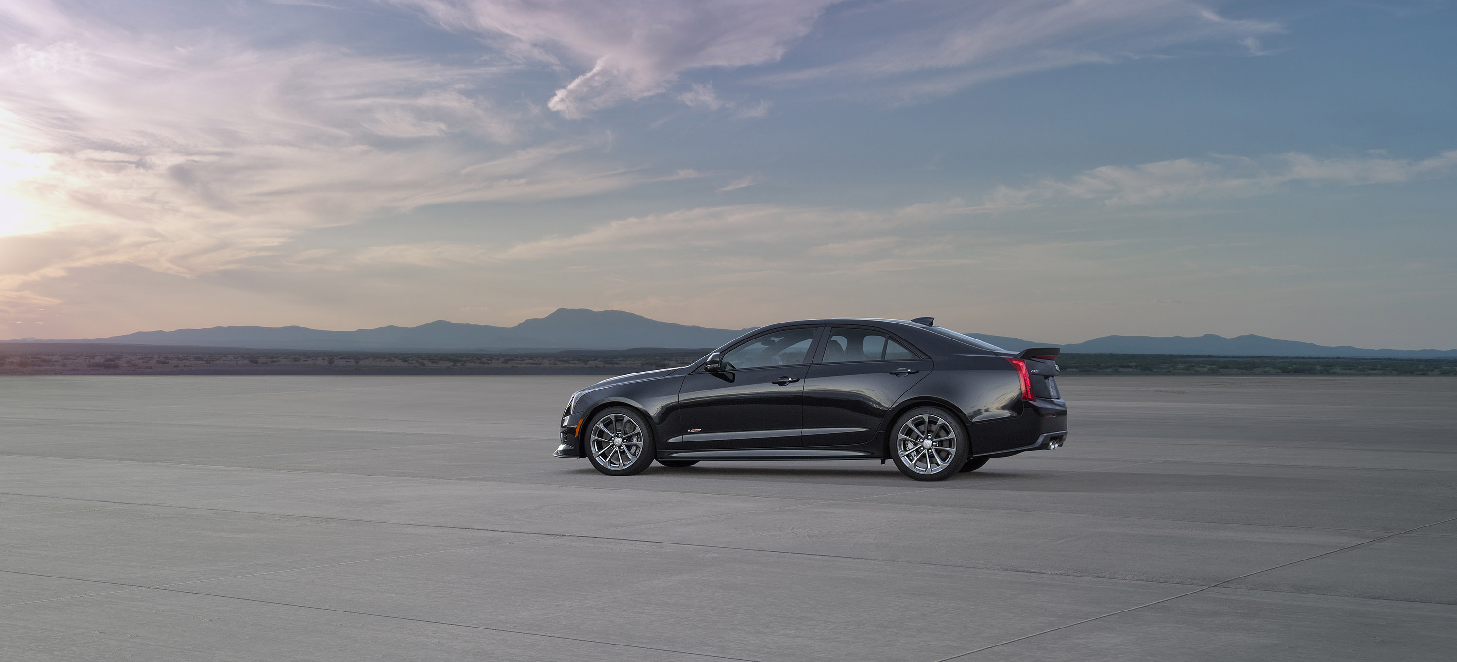 Cadillac ATS-V Sedan photo #2