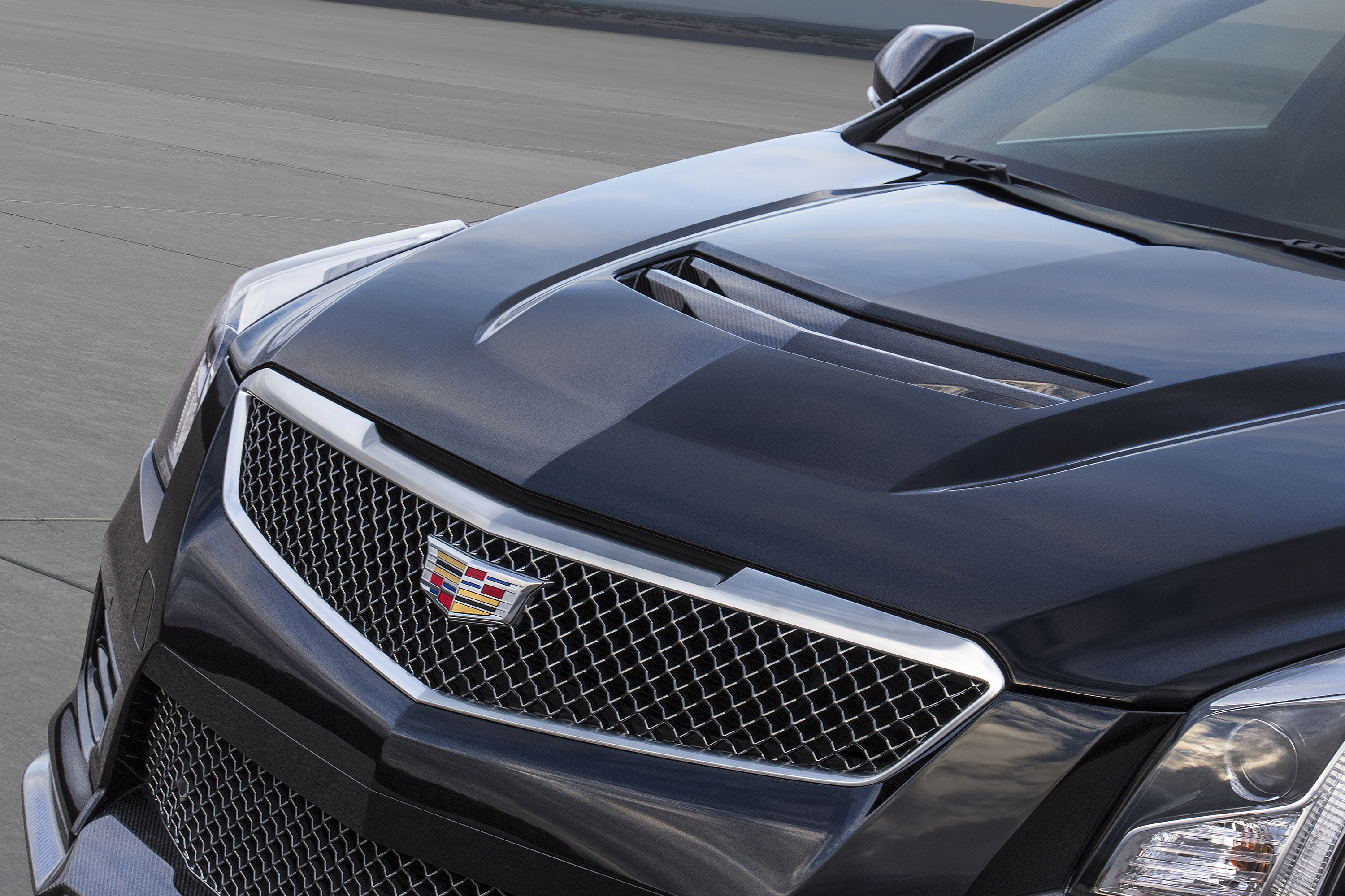 Cadillac ATS-V Sedan photo #4