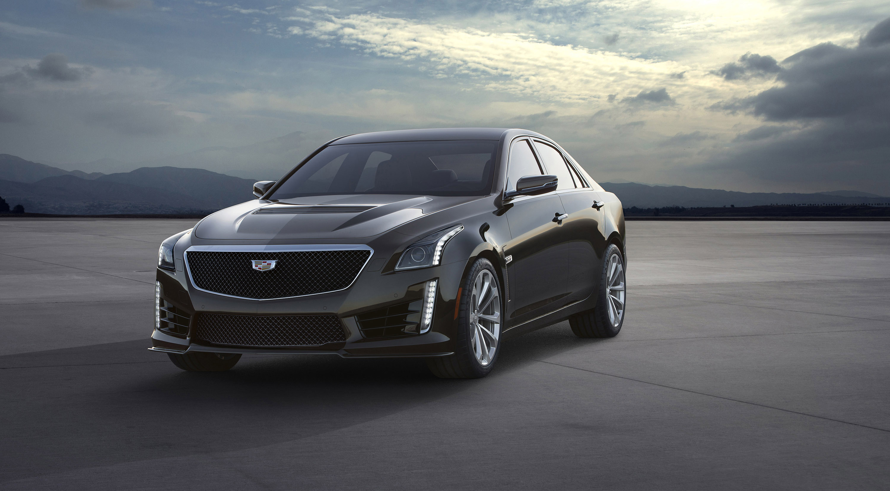 Cadillac CTS-V photo #2