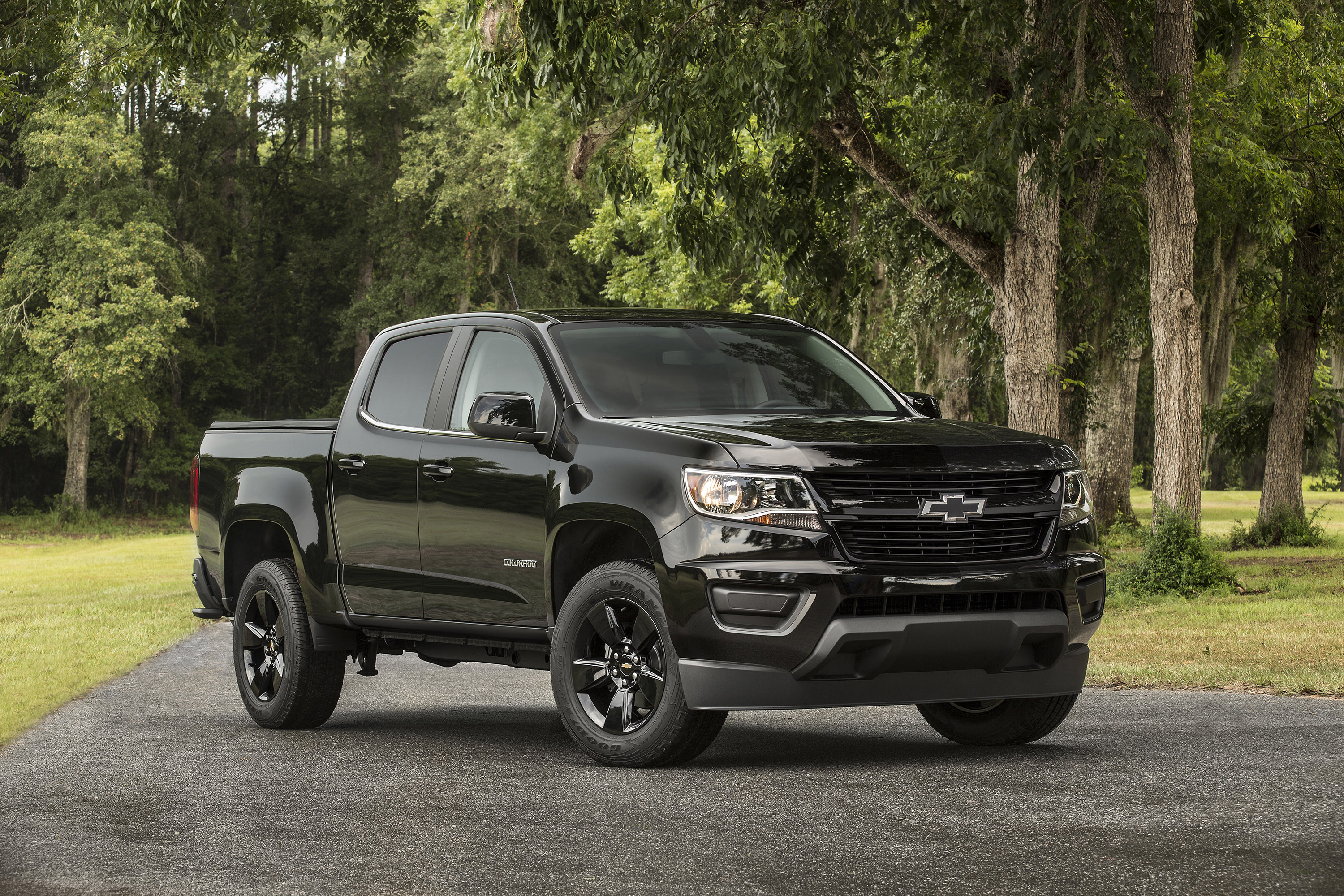 2016 Chevrolet Colorado Midnight Edition Hd Pictures 2016 Chevrolet Colorado Midnight Edition Fornt Angle