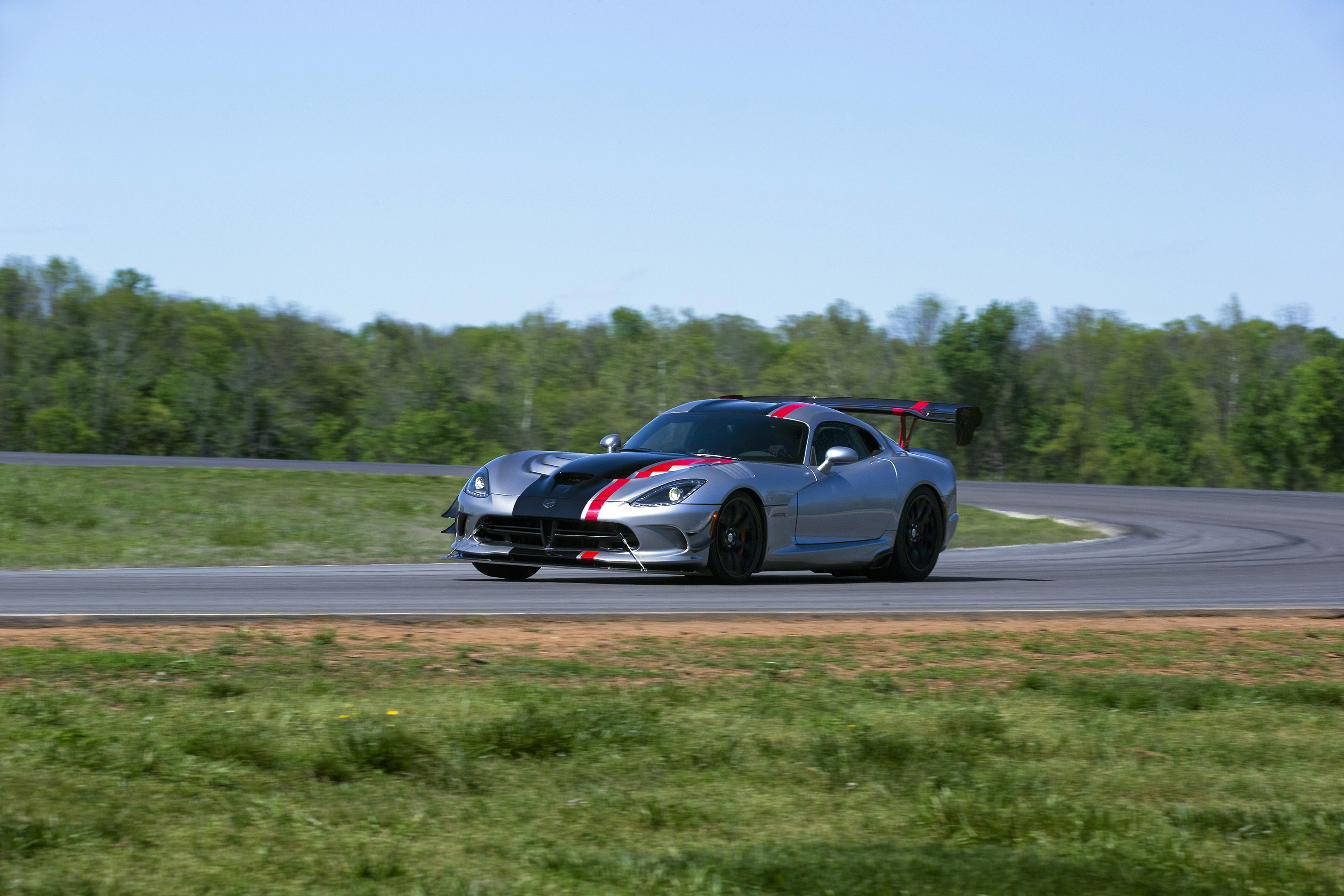 Dodge Viper ACR photo #27