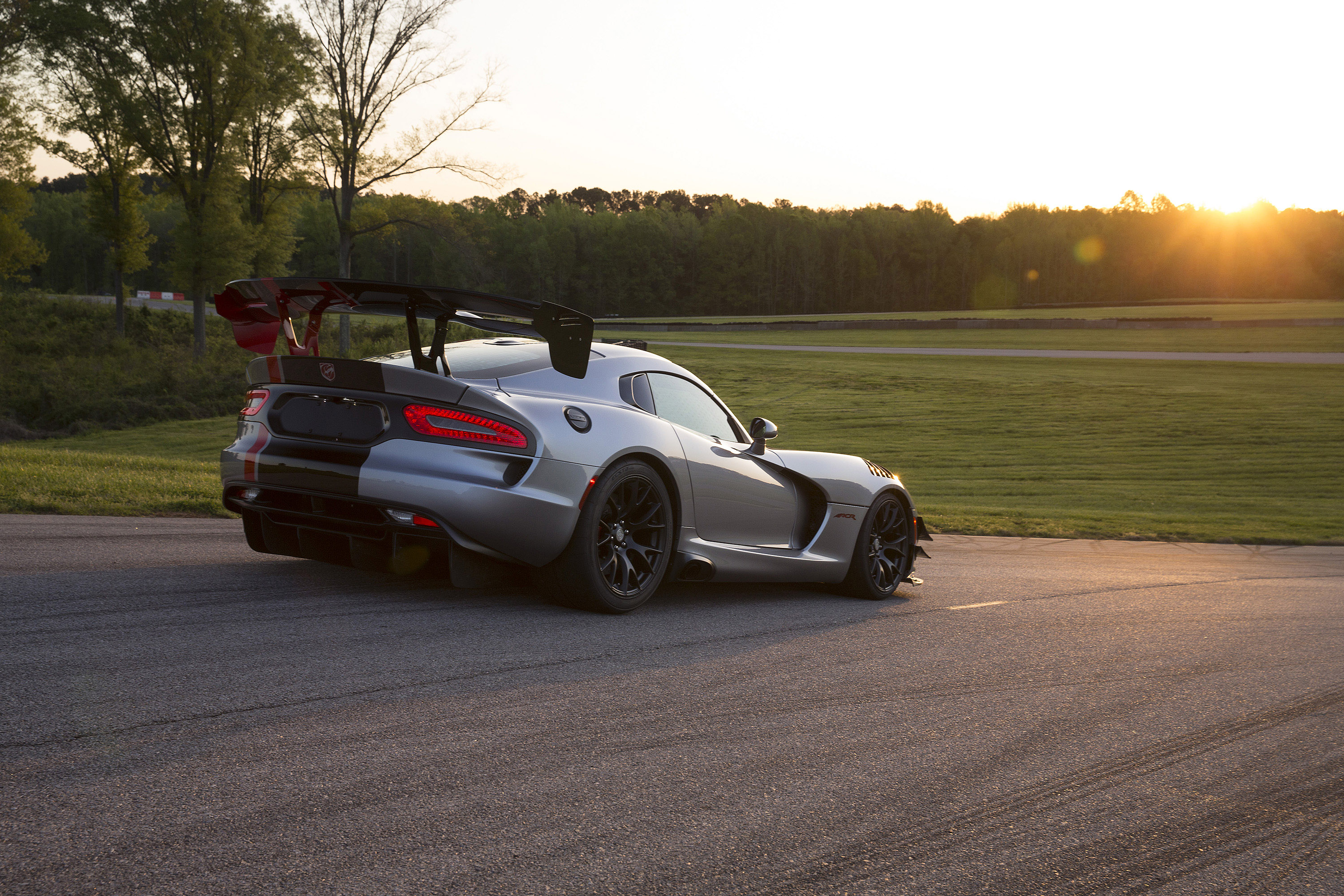 Dodge Viper ACR photo #38