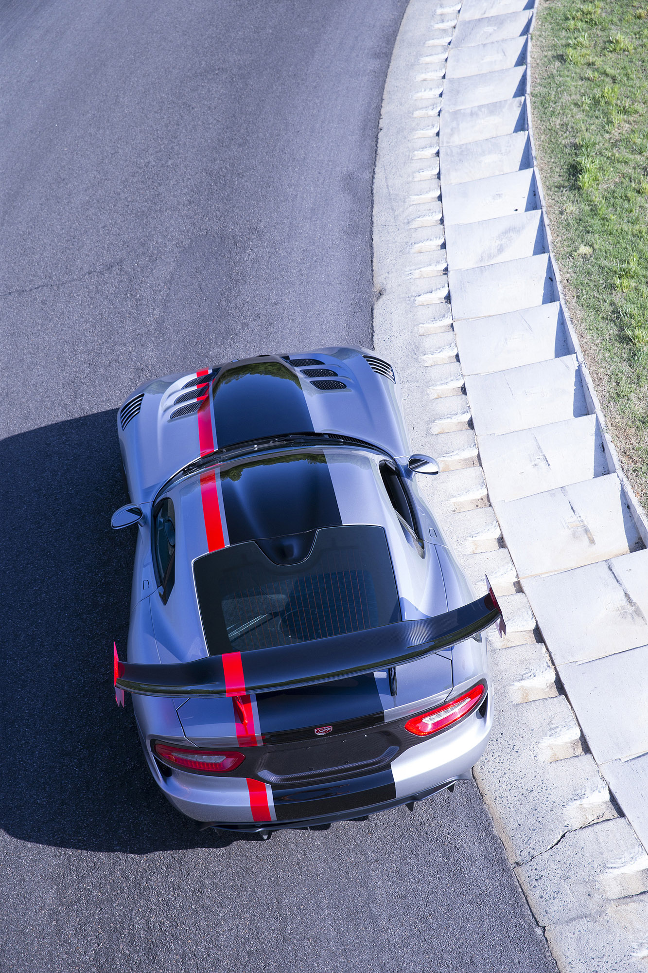 Dodge Viper ACR photo #40