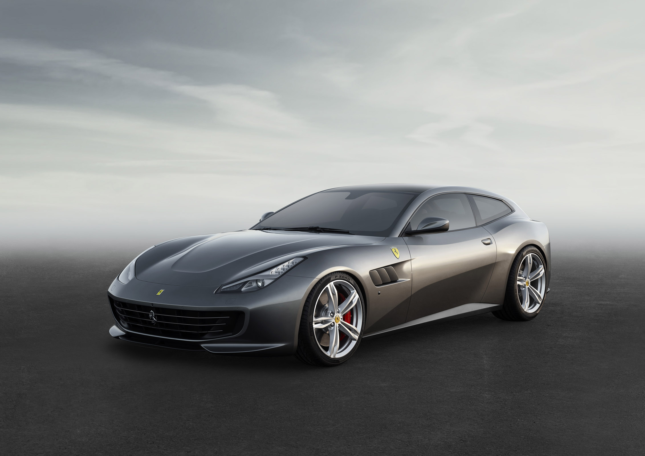 Ferrari GTC4Lusso photo #1